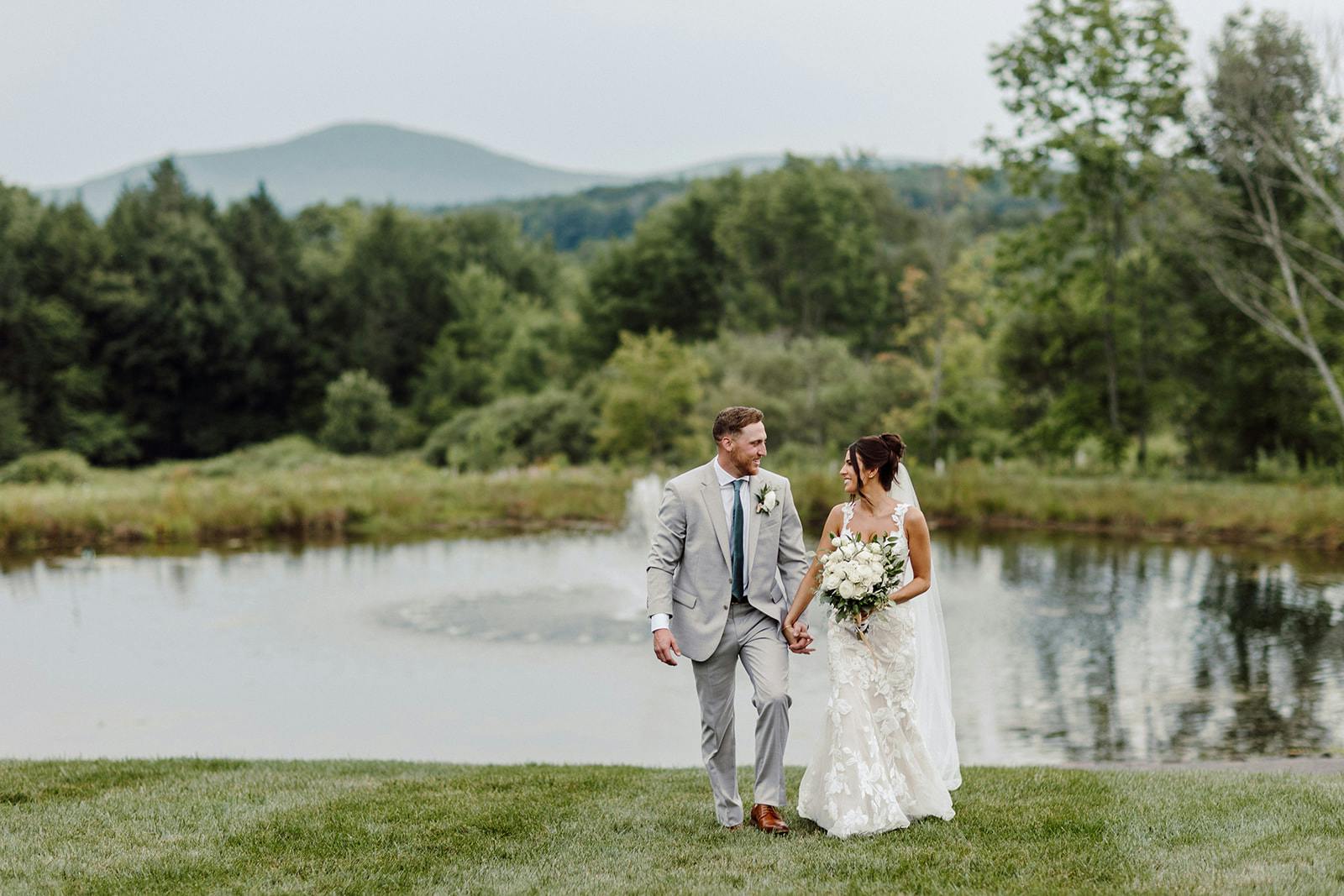Featured photo from Rebecca Loomis Photography
