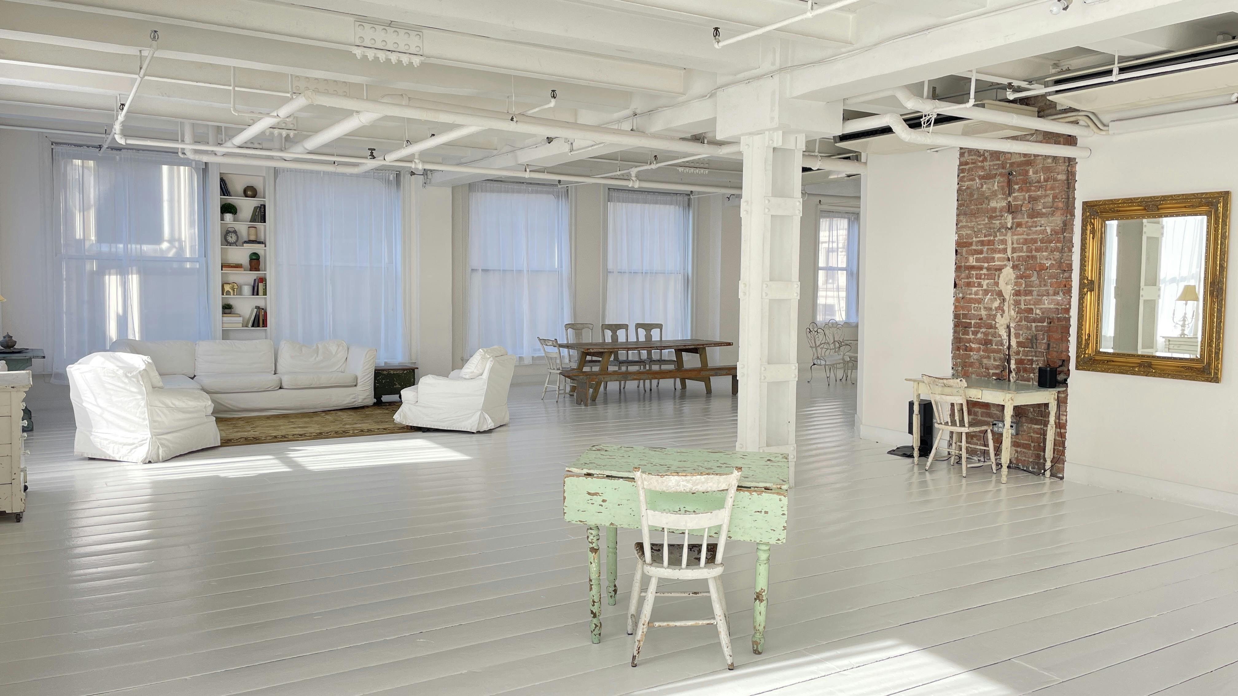 Featured photo from Gary's Loft