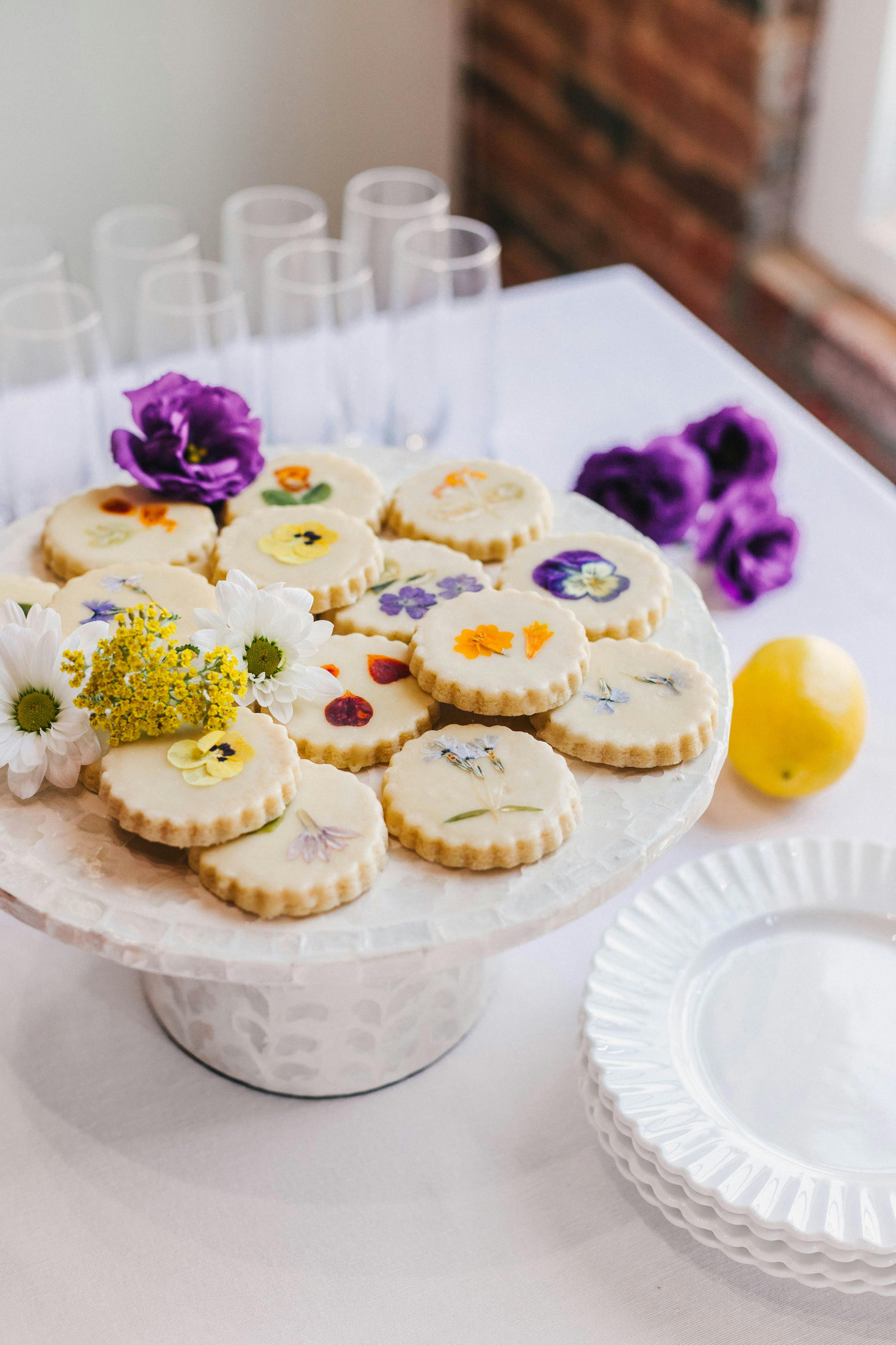 Cover photo of Sweet Botanical Bakes