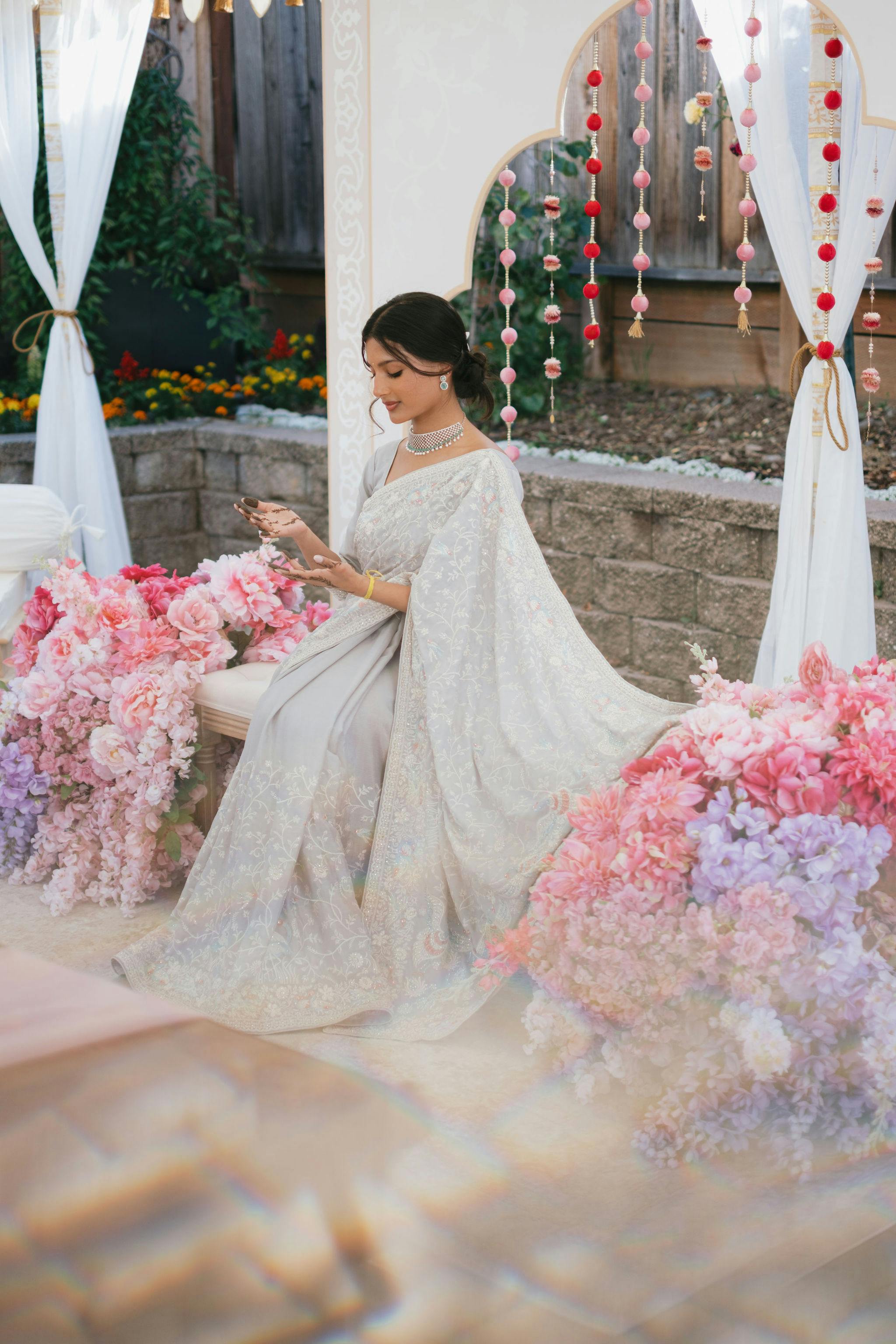 Featured photo from Opal & Ivy Co.