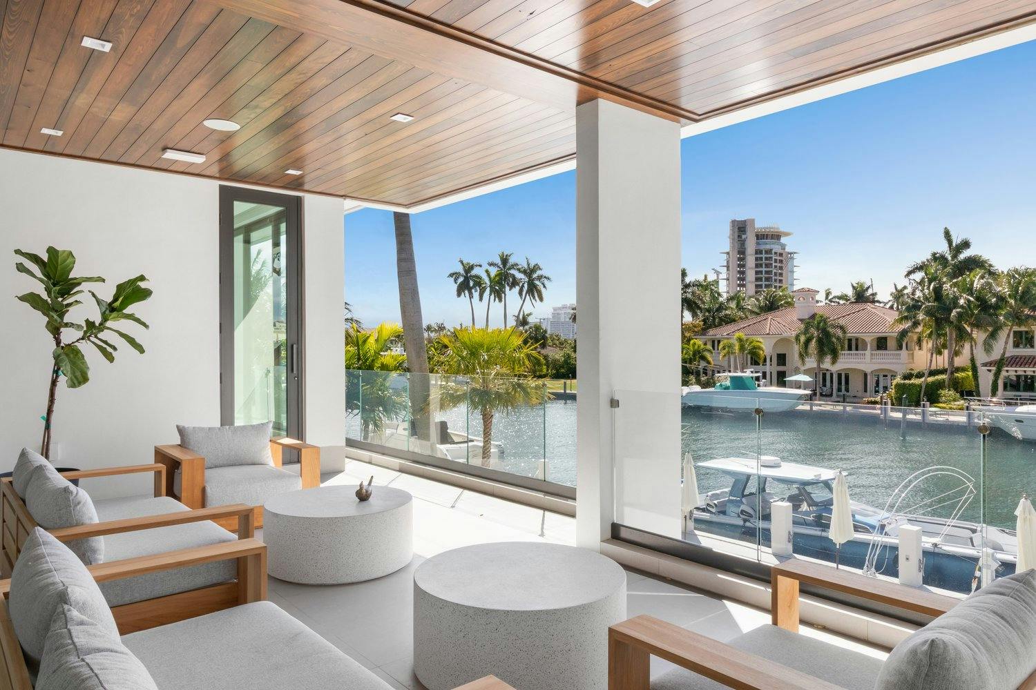 Cover photo of Gold and Sea