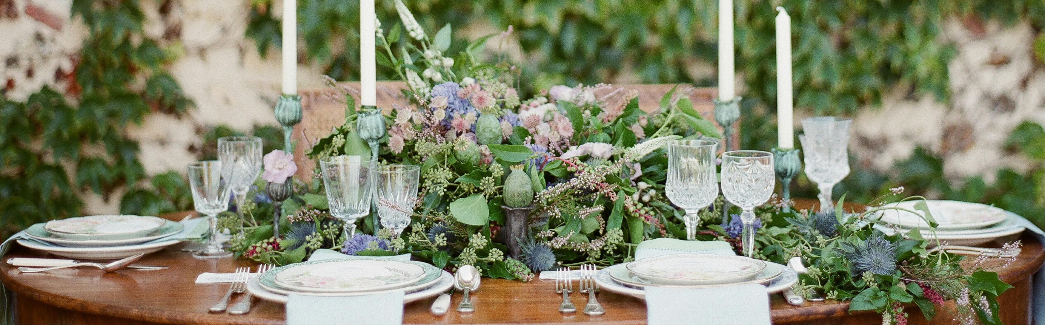 Featured photo from Vaisselle Vintage