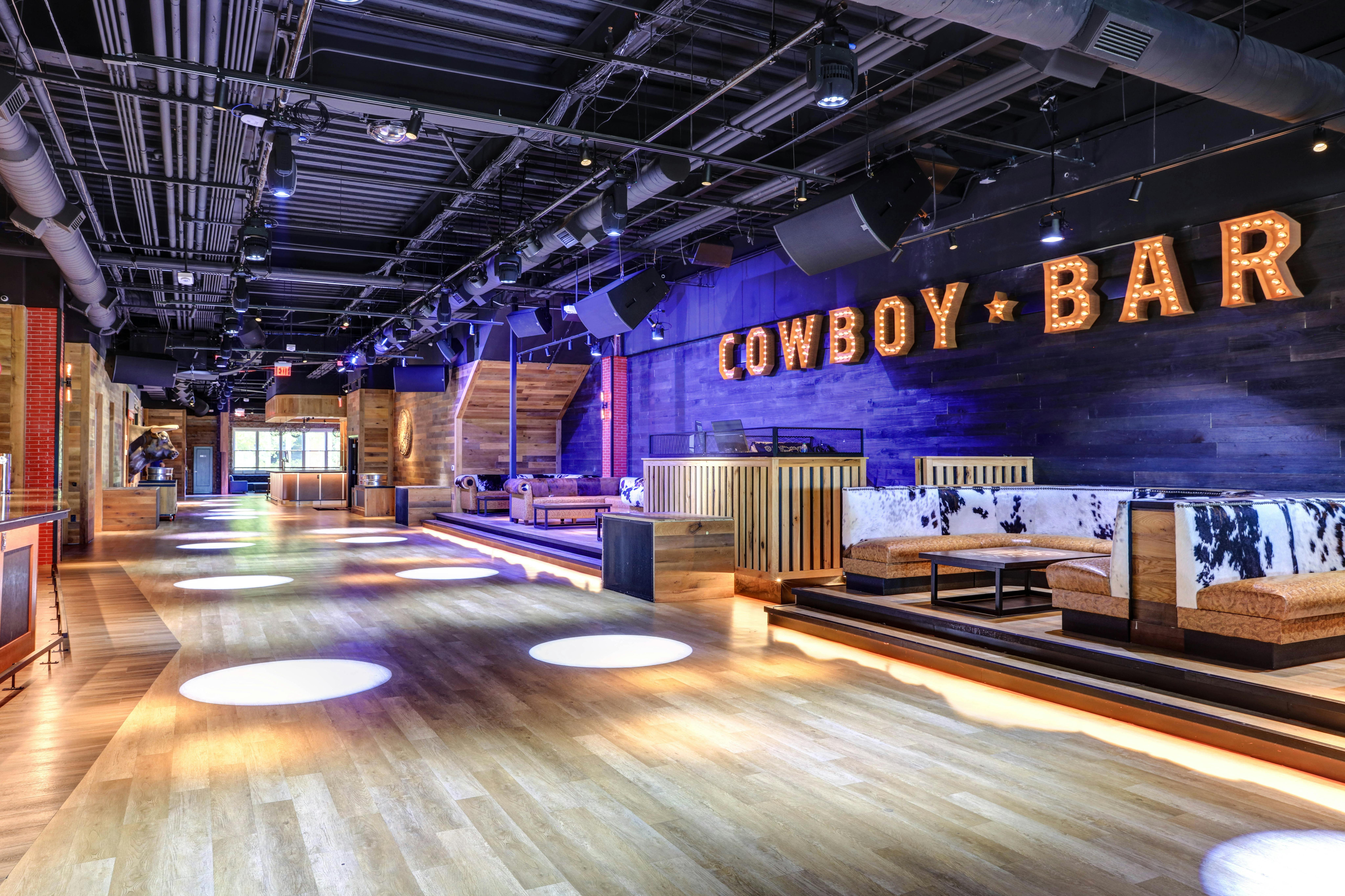 Featured photo from Nashville Live!