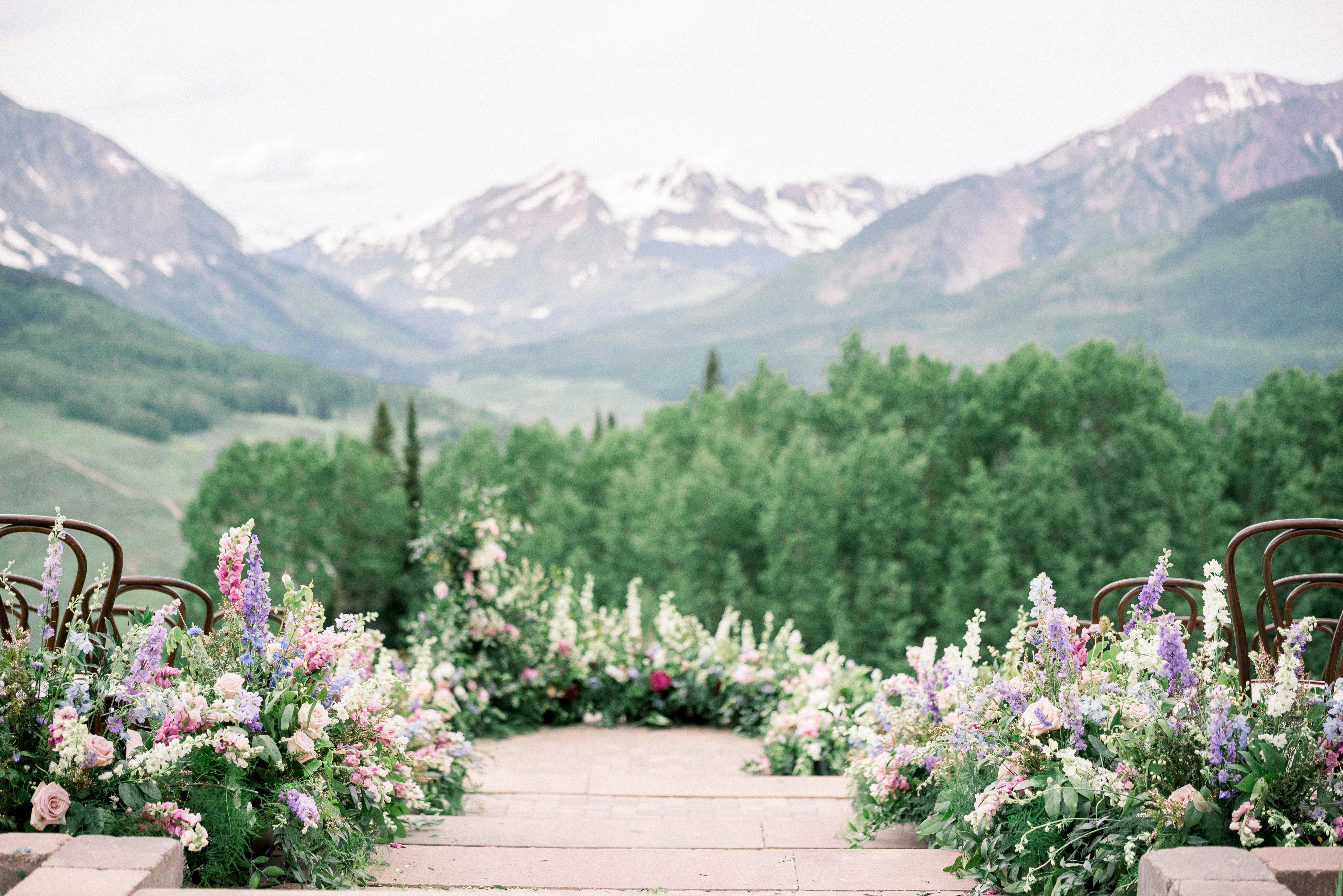 Featured photo from Dahlia Floral