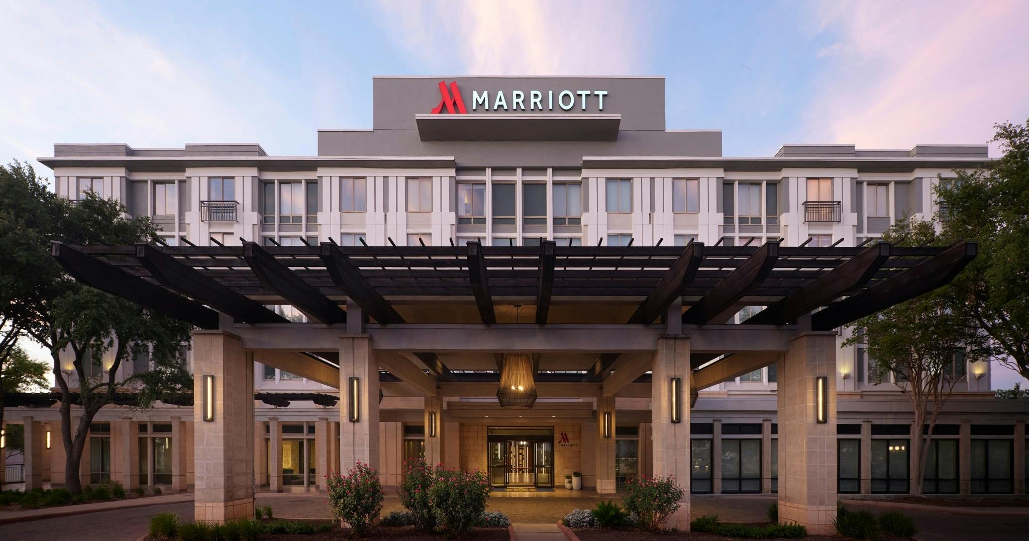 Featured photo from Austin Marriott South