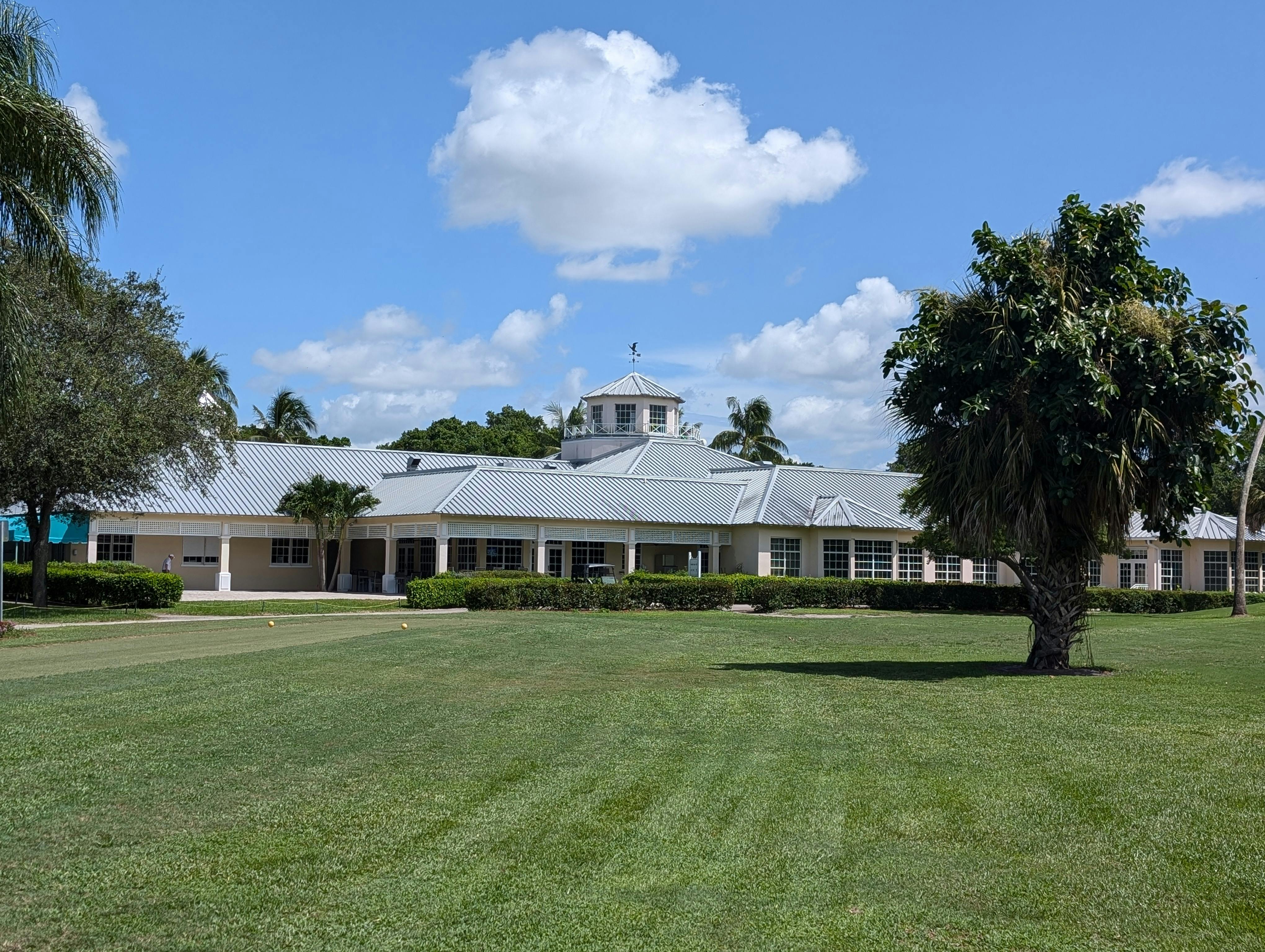 Delray beach golf club wedding | Honestweddingadvice.com