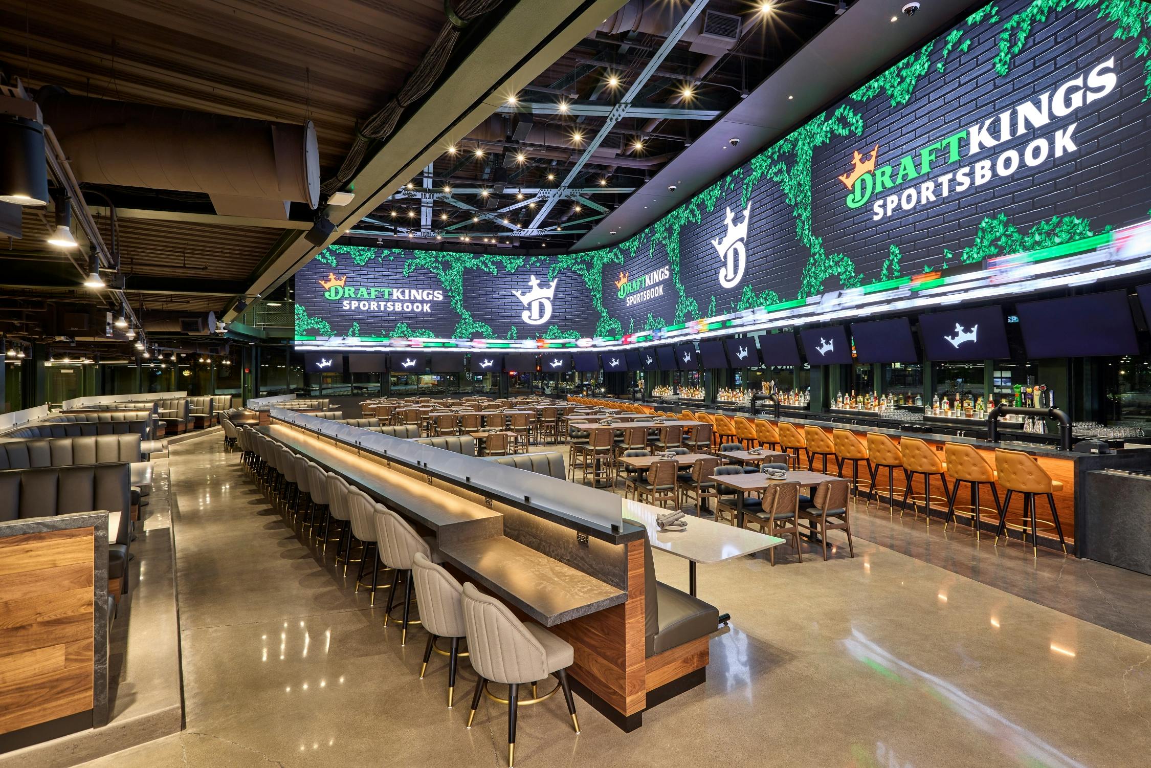 Featured photo from DraftKings Sportsbook at Wrigley Field