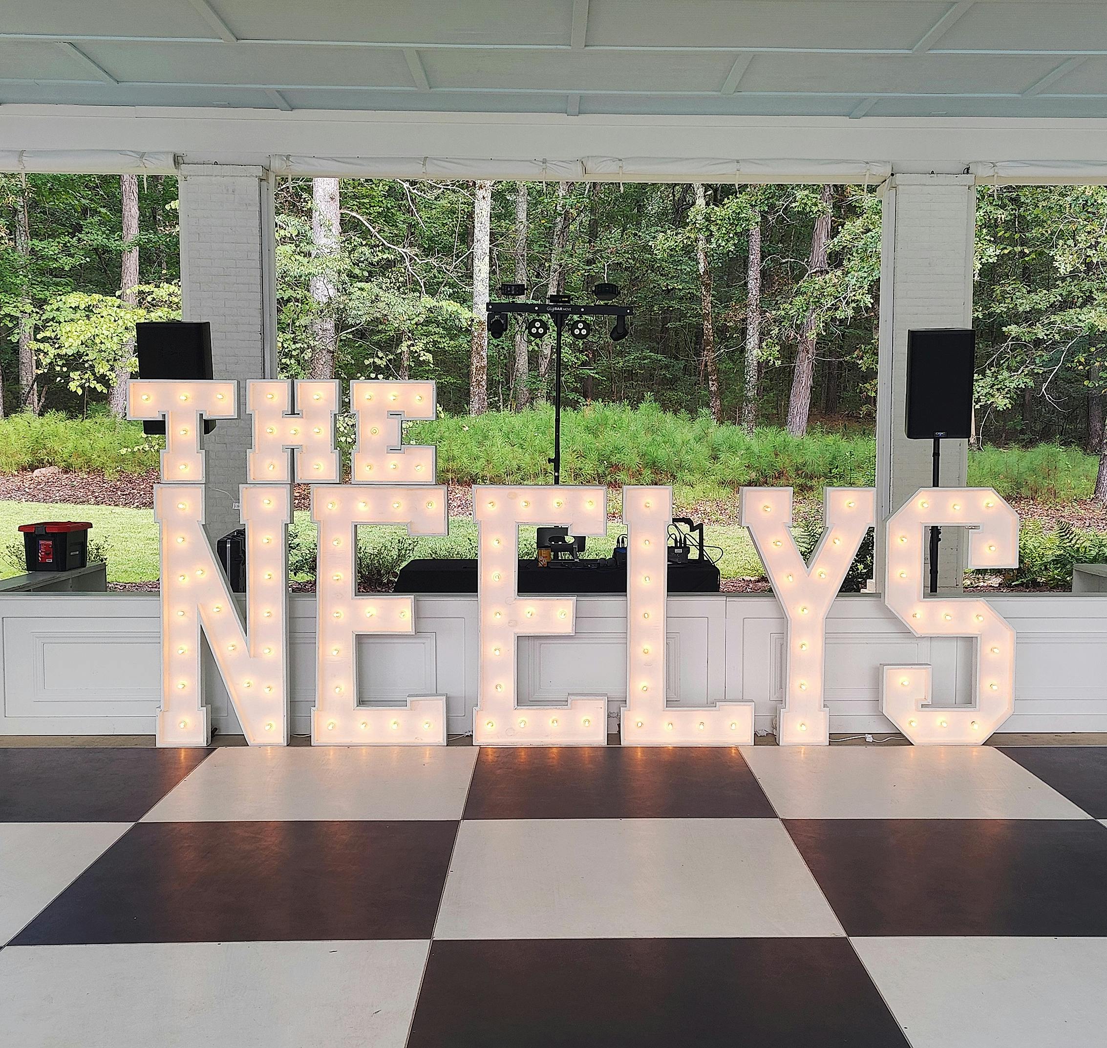 Featured photo from Picture Worthy Party