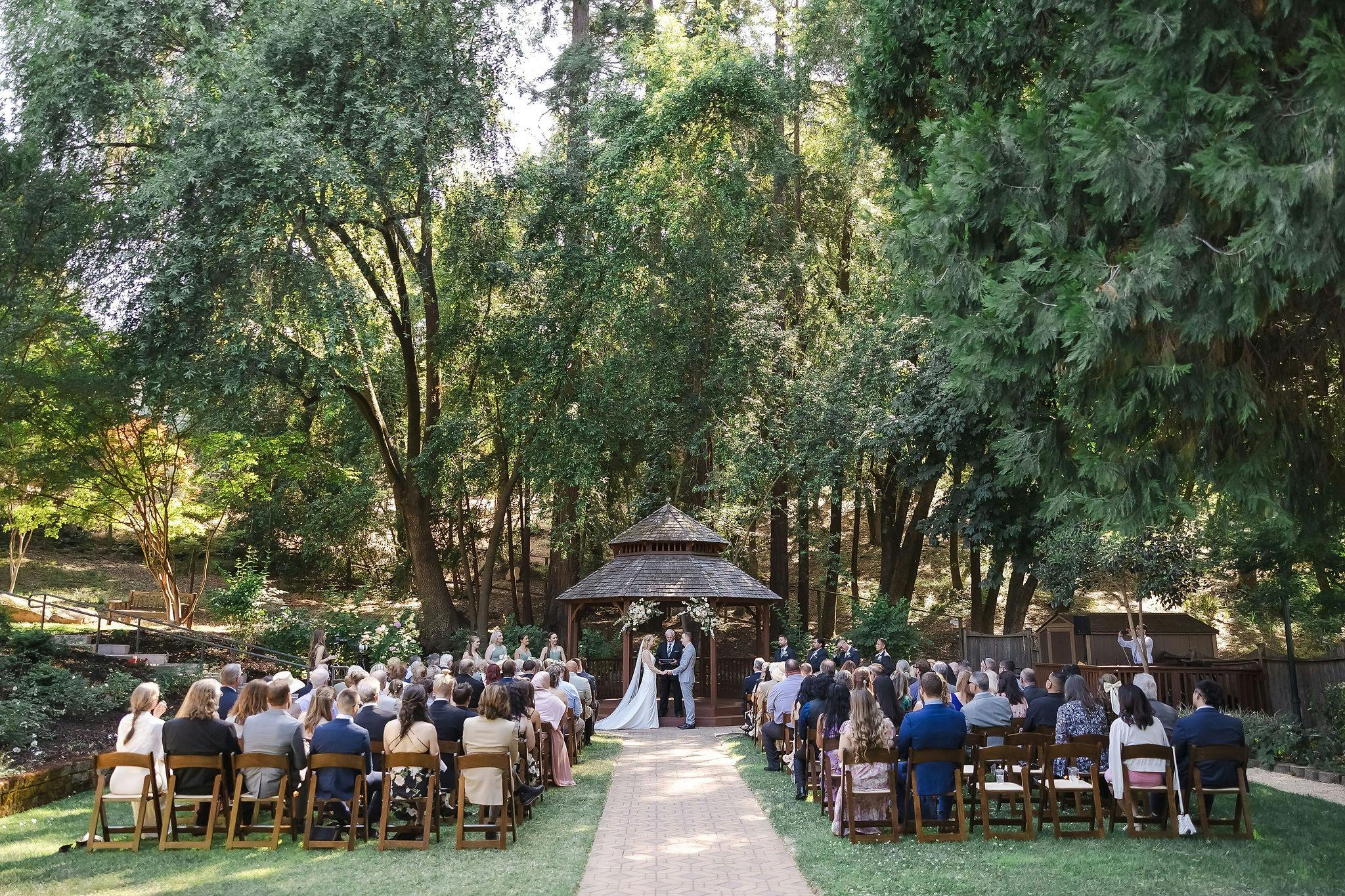 Featured photo from Villa Chanticleer