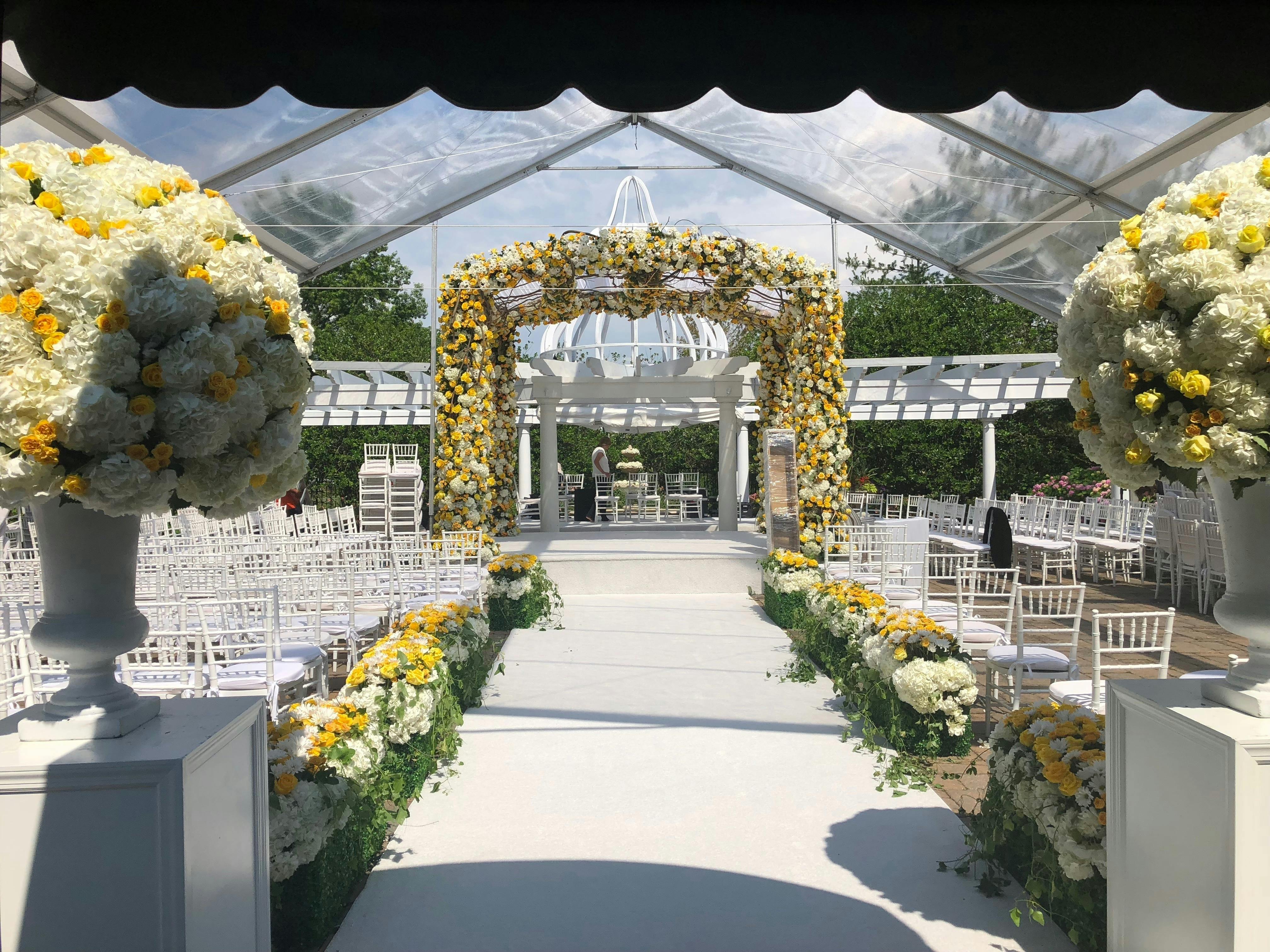 Featured photo from Alamar Party Rentals