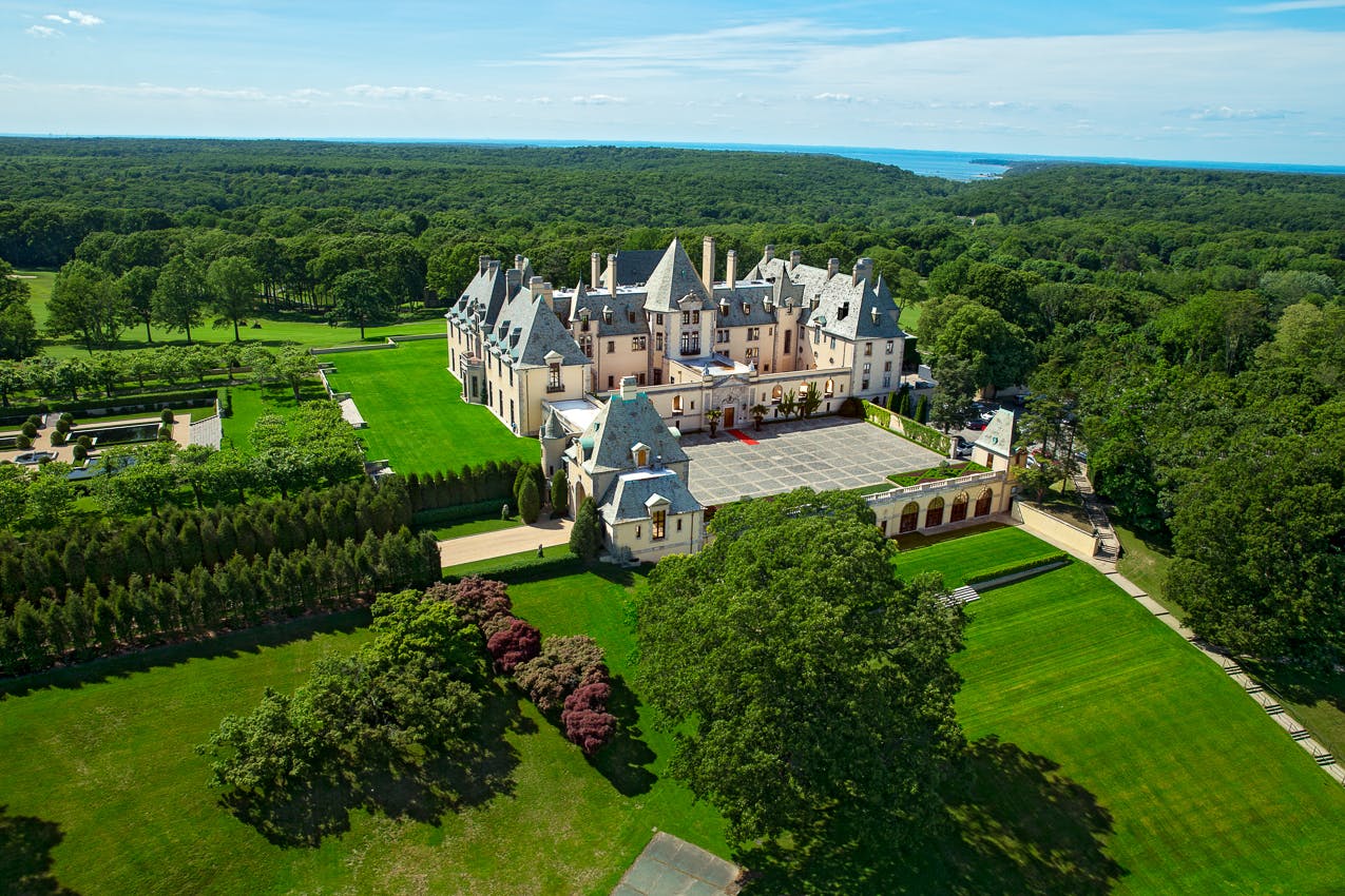 Featured photo from Oheka Castle