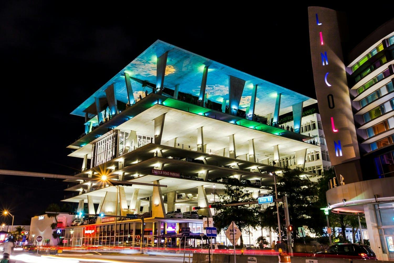 7th Street Parking Garage - Parking in Miami Beach