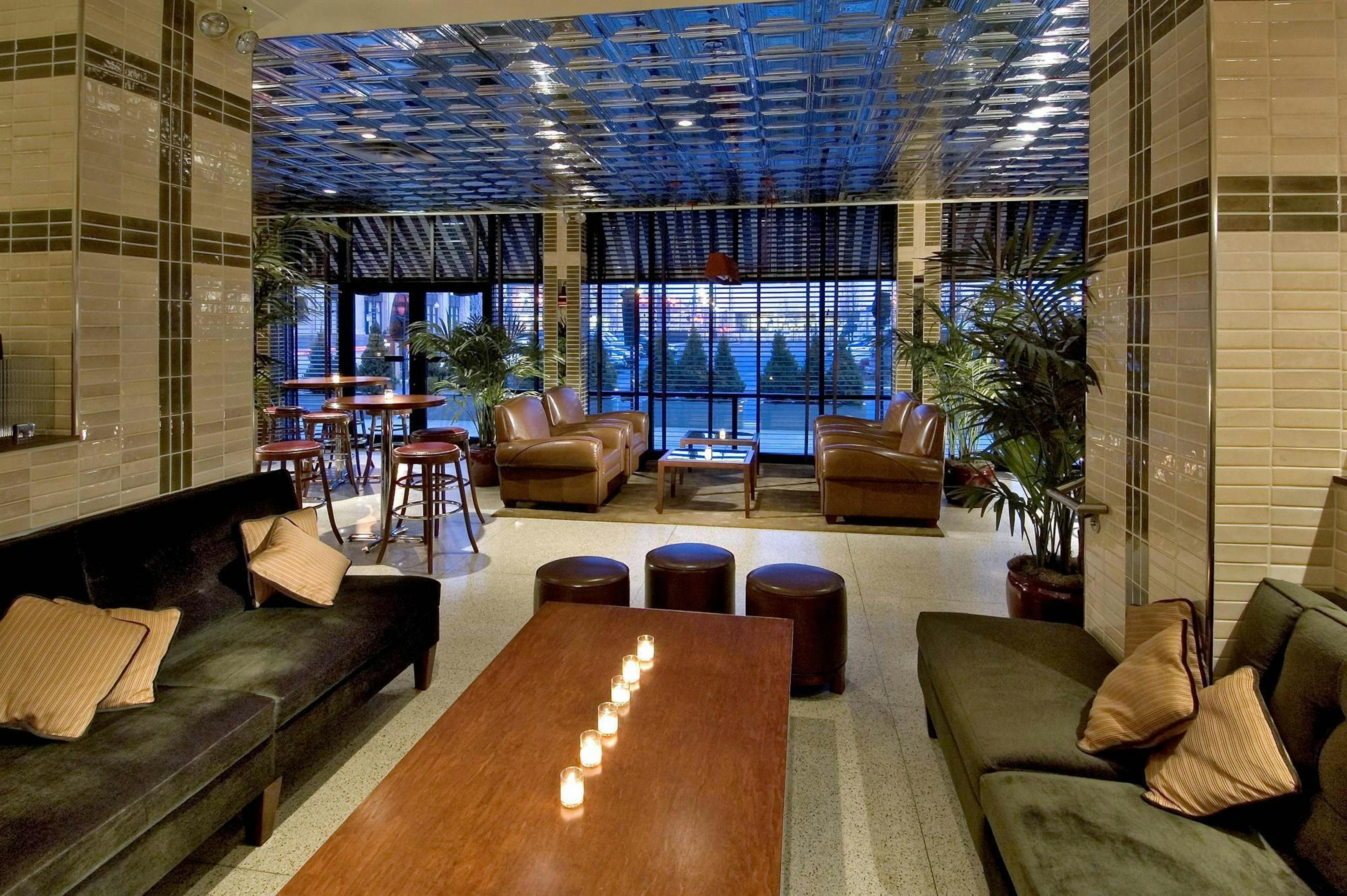 Cover photo of Crowne Plaza West Loop