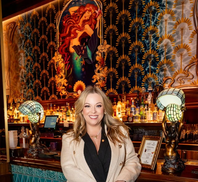 Picture of Rebecca Gullixson