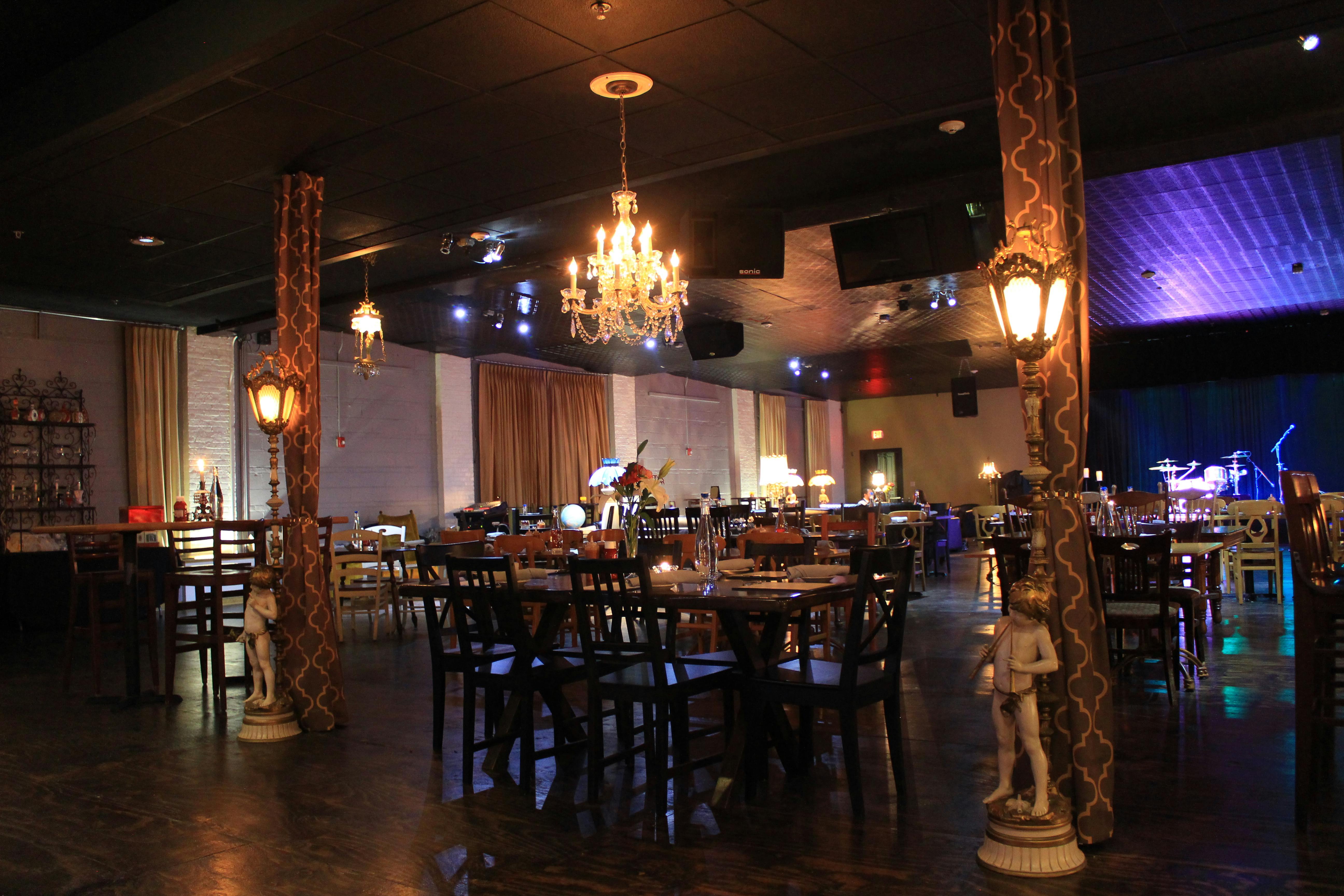 210 Restaurant and Live Music Lounge | Highwood Venue | All Photo