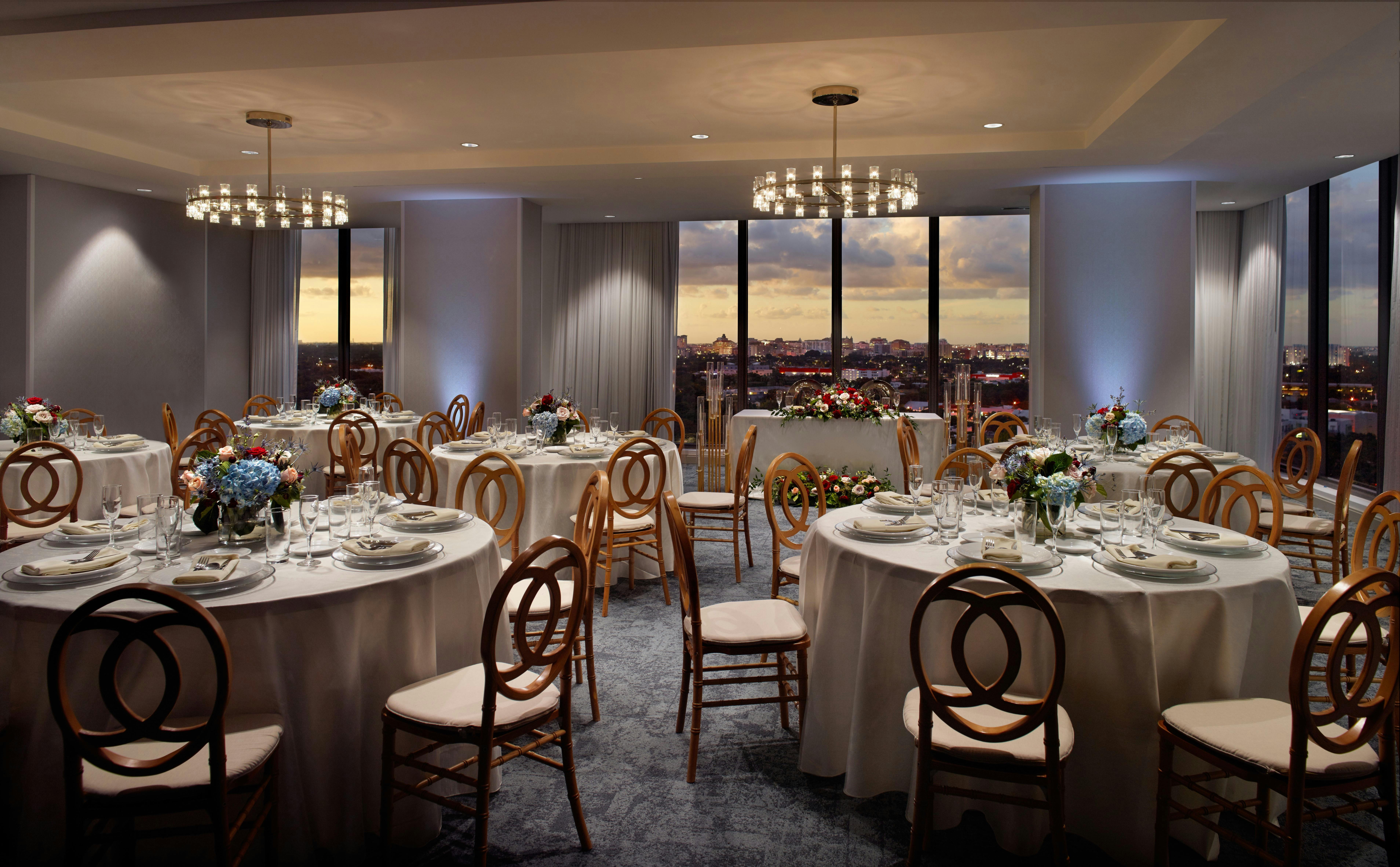 Logo for Courtyard Miami Coconut Grove