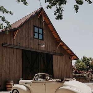 Starr Lake Vineyards Brand Image