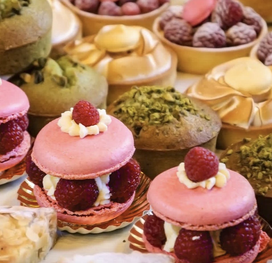 Logo for Desserts B4 Dinner