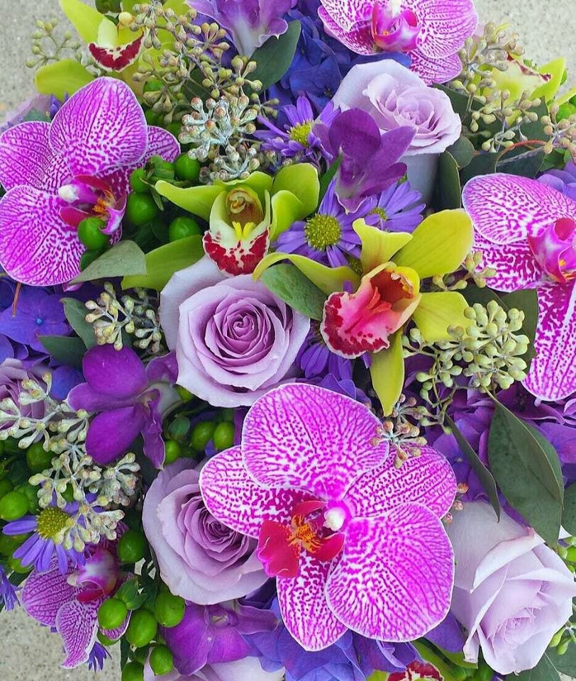 Logo for MARRY ME FLORAL