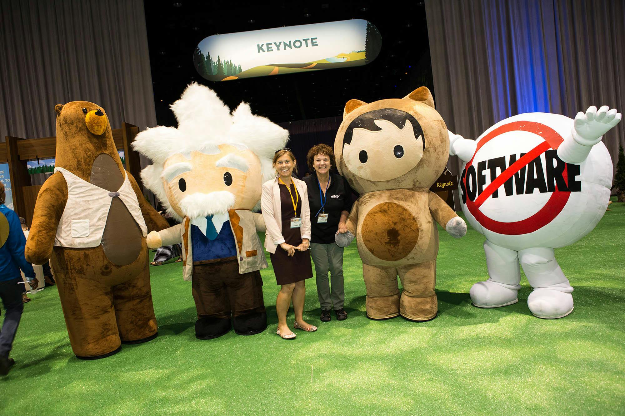 SalesForce World Your Conference at Hyatt Regency McCormick Place in  Chicago, IL | Tori Soper Photography | PartySlate