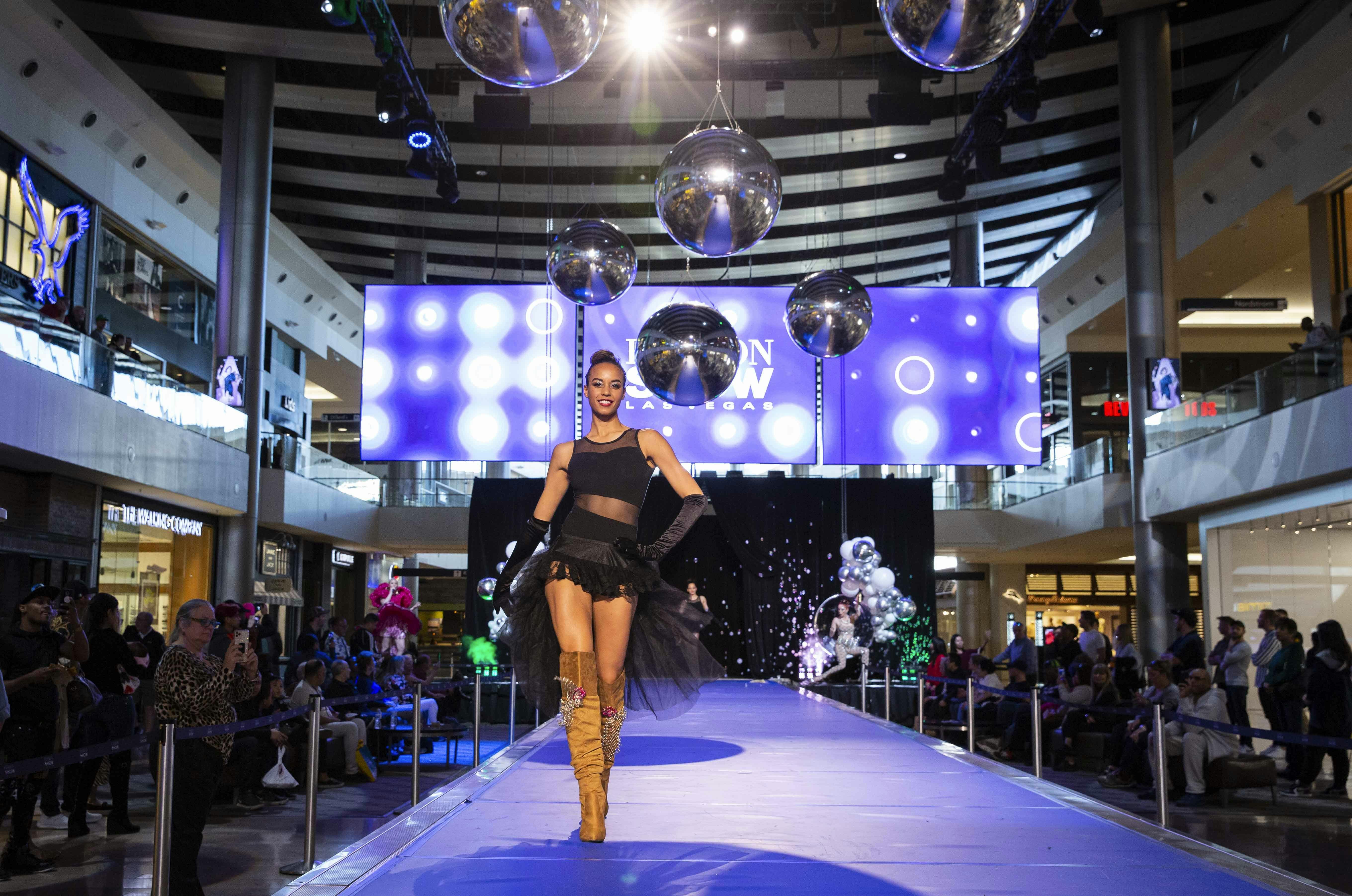 Fashion Show in Las Vegas - Catch Weekly Runway Shows at this Chic