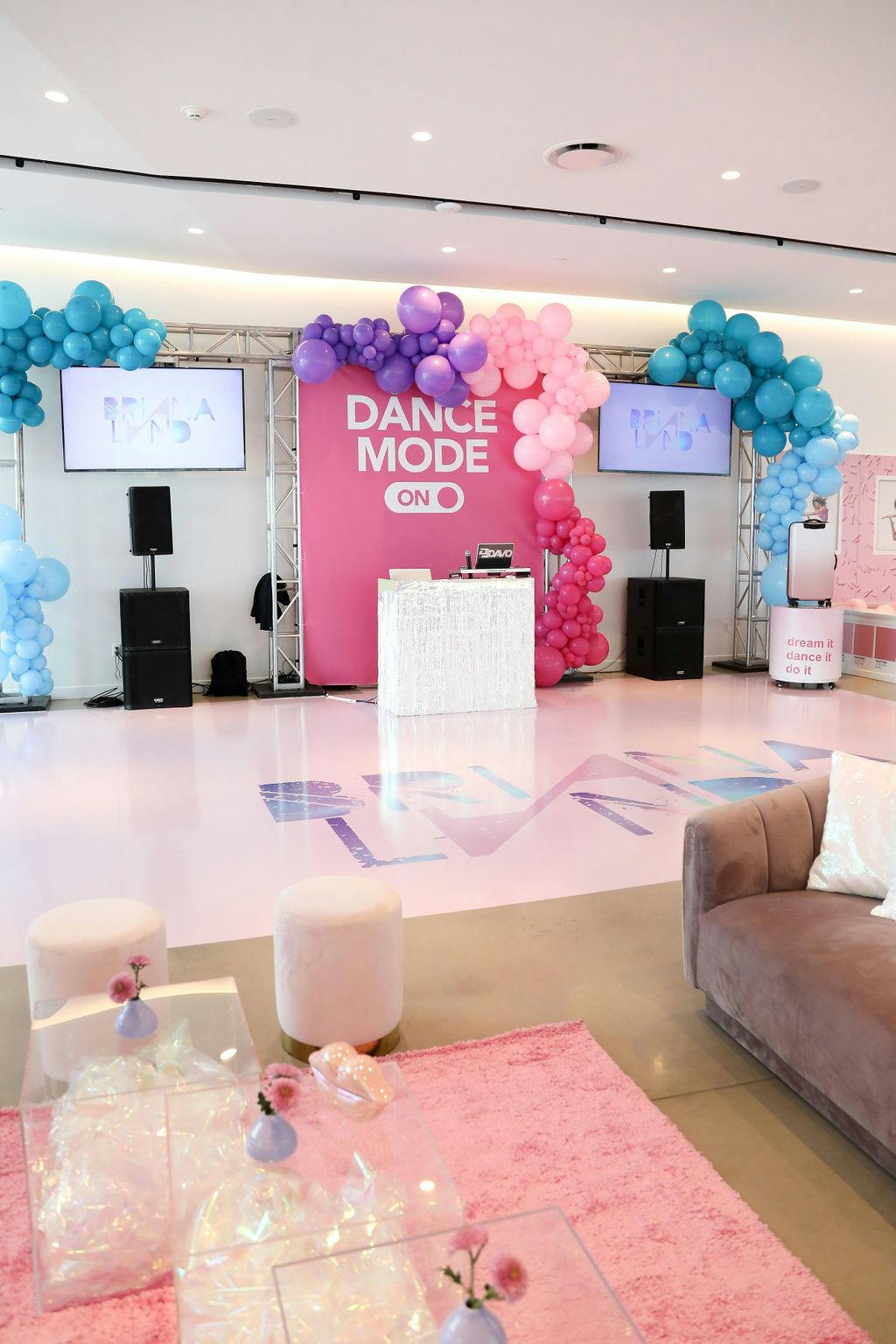 BrianaLand Top It Off Designs PartySlate