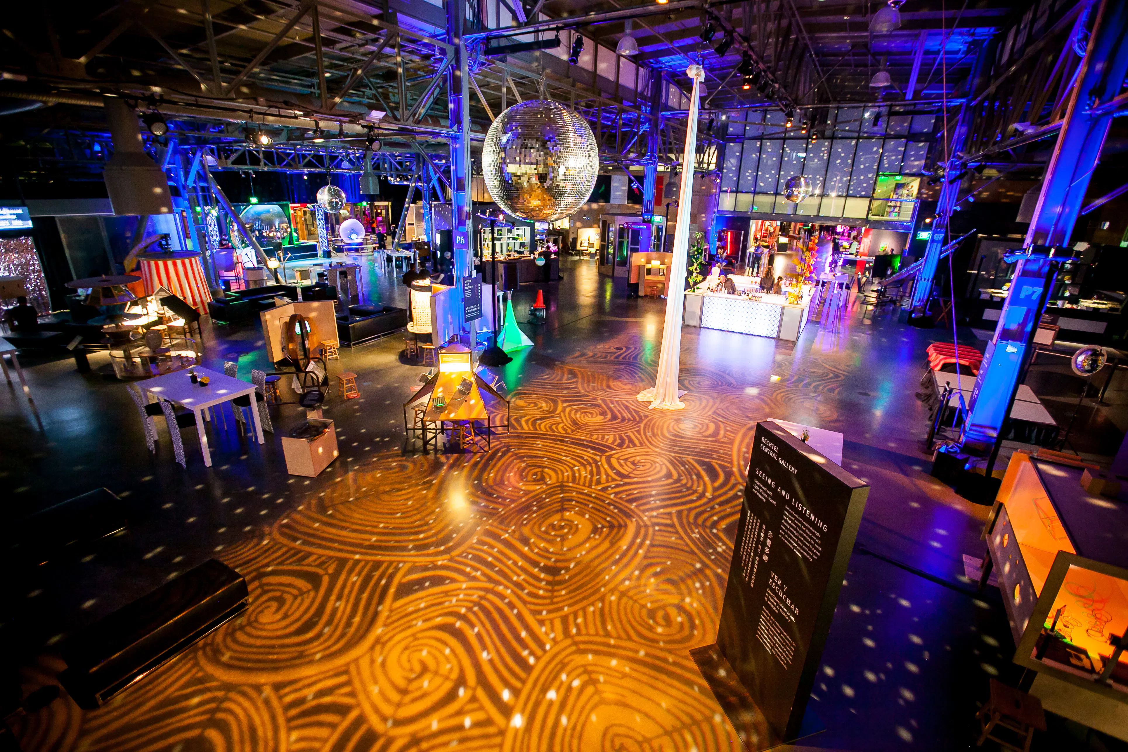Bechtel Central Gallery + Outdoor Gallery | Exploratorium | PartySlate