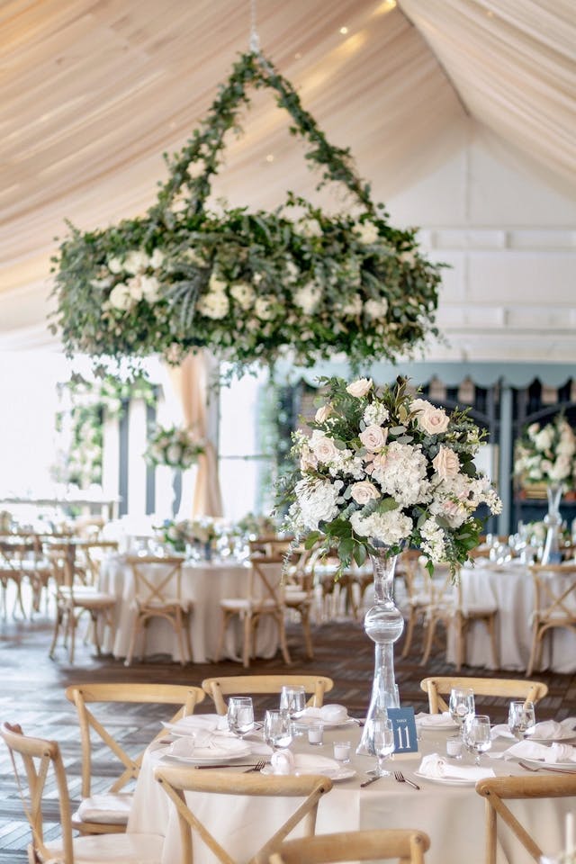 Featured photo from Elegant Rooftop Wedding In Atlanta Hotspot Ponce City Market