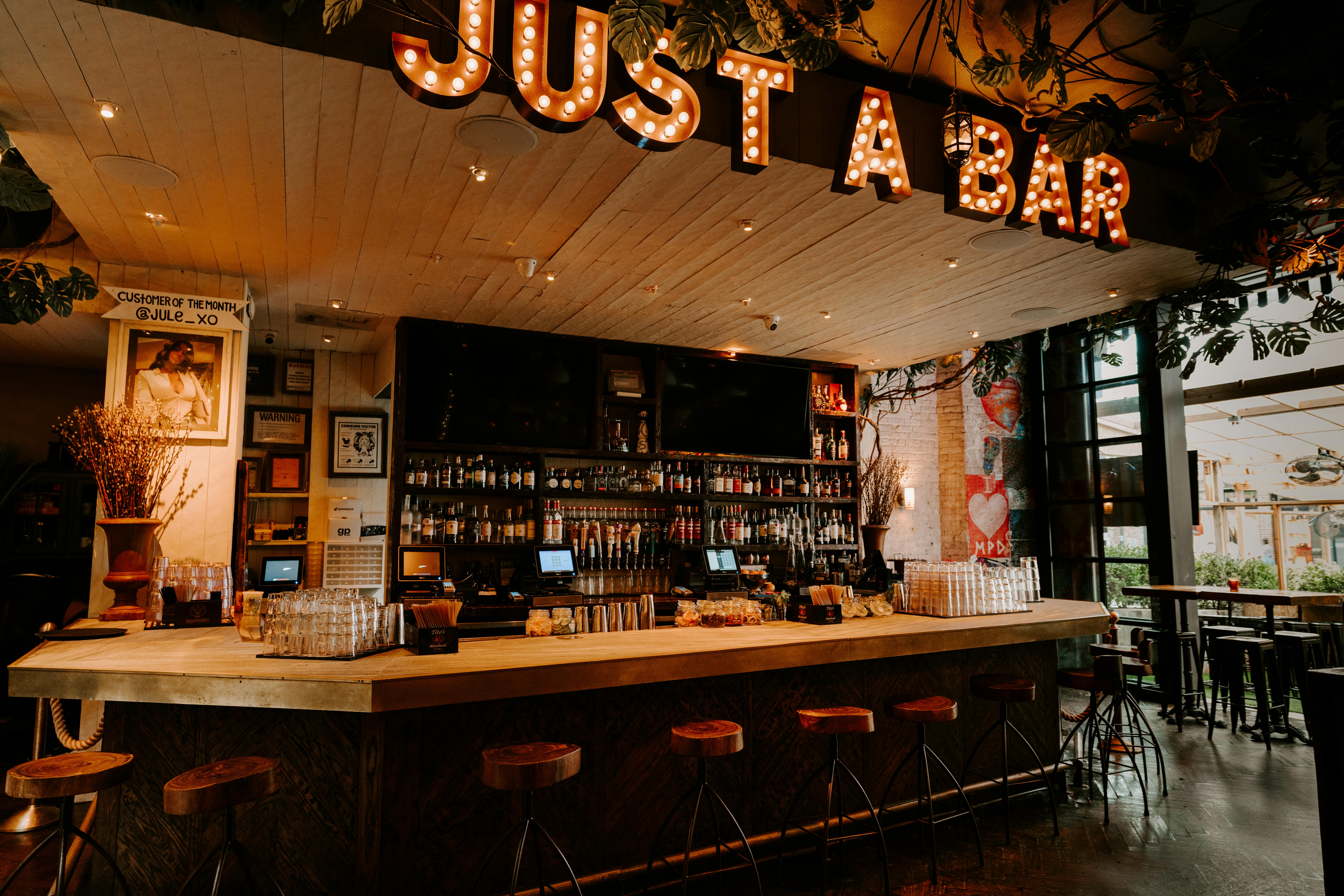 Common Ground Common Ground Bar PartySlate