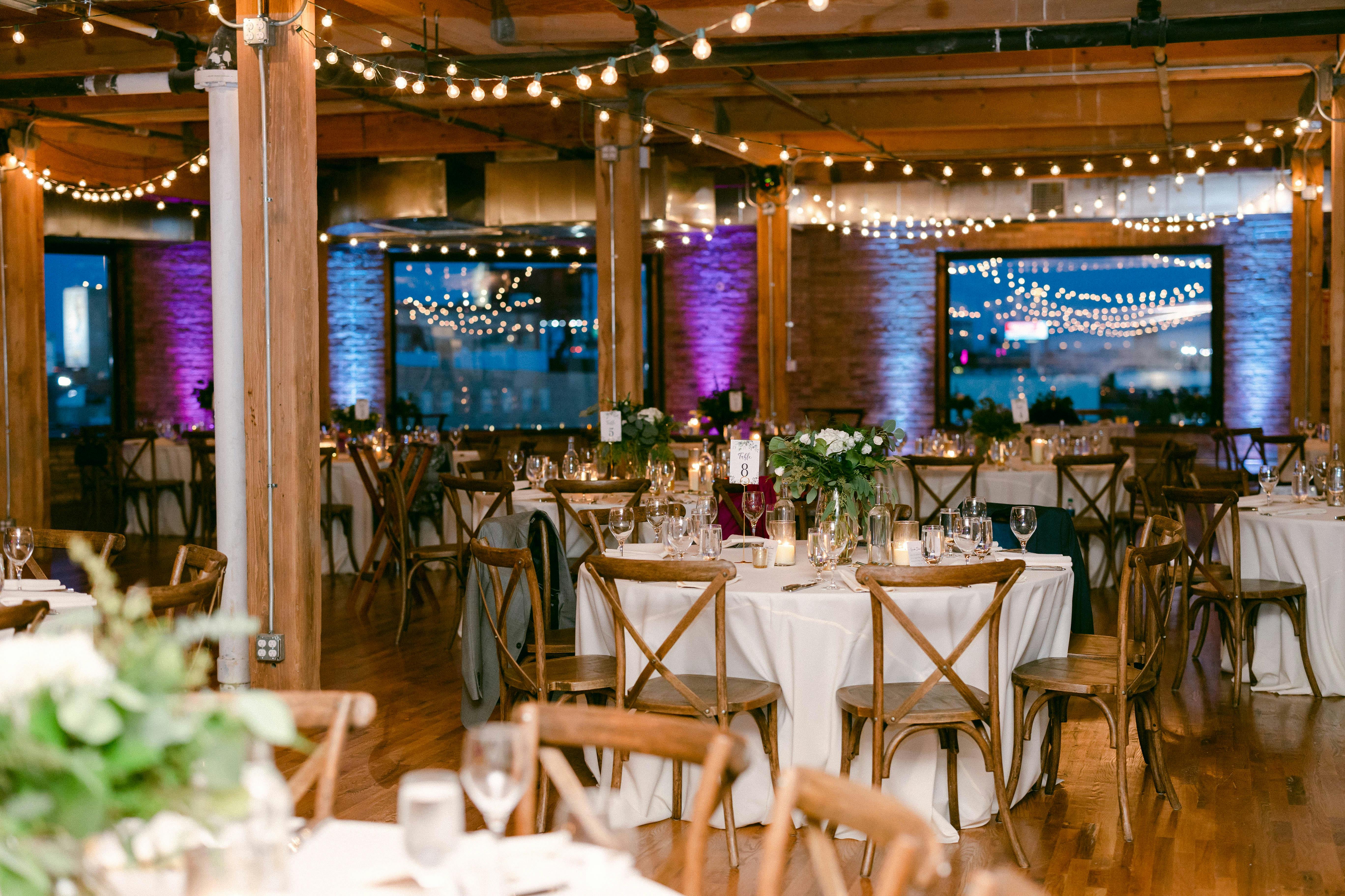 Featured photo from La Galleria