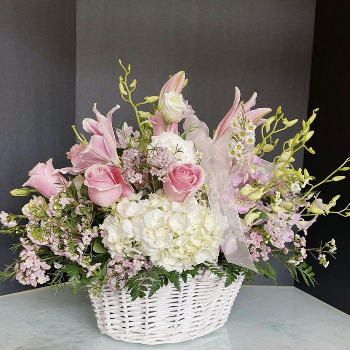 BUSY BEE FLORIST Boston Design & Floral All Photo Albums PartySlate