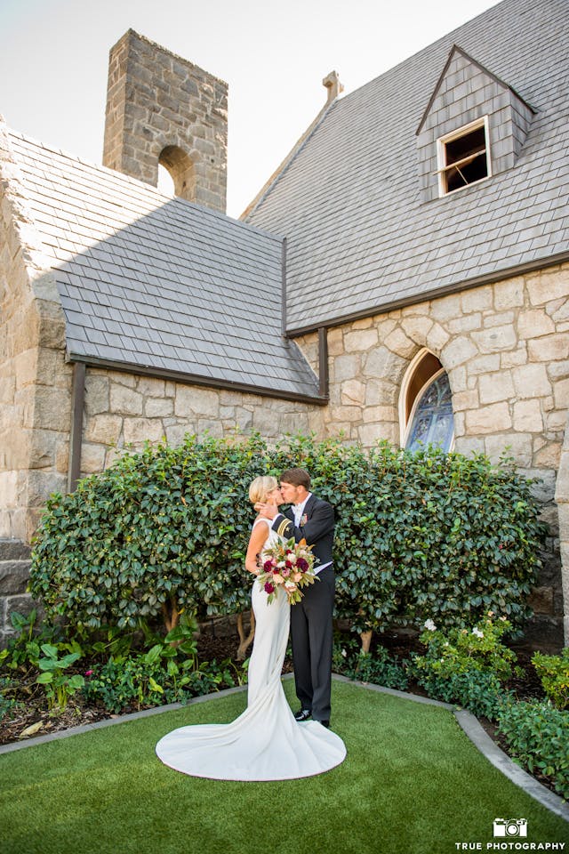 Featured photo from Classic San Diego Wedding