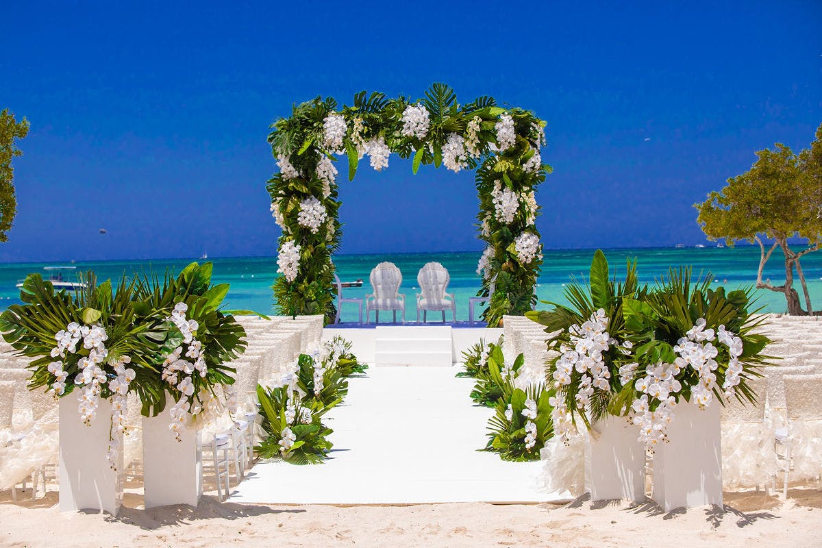 Wedding Aisle Ideas posted by VS Invitations