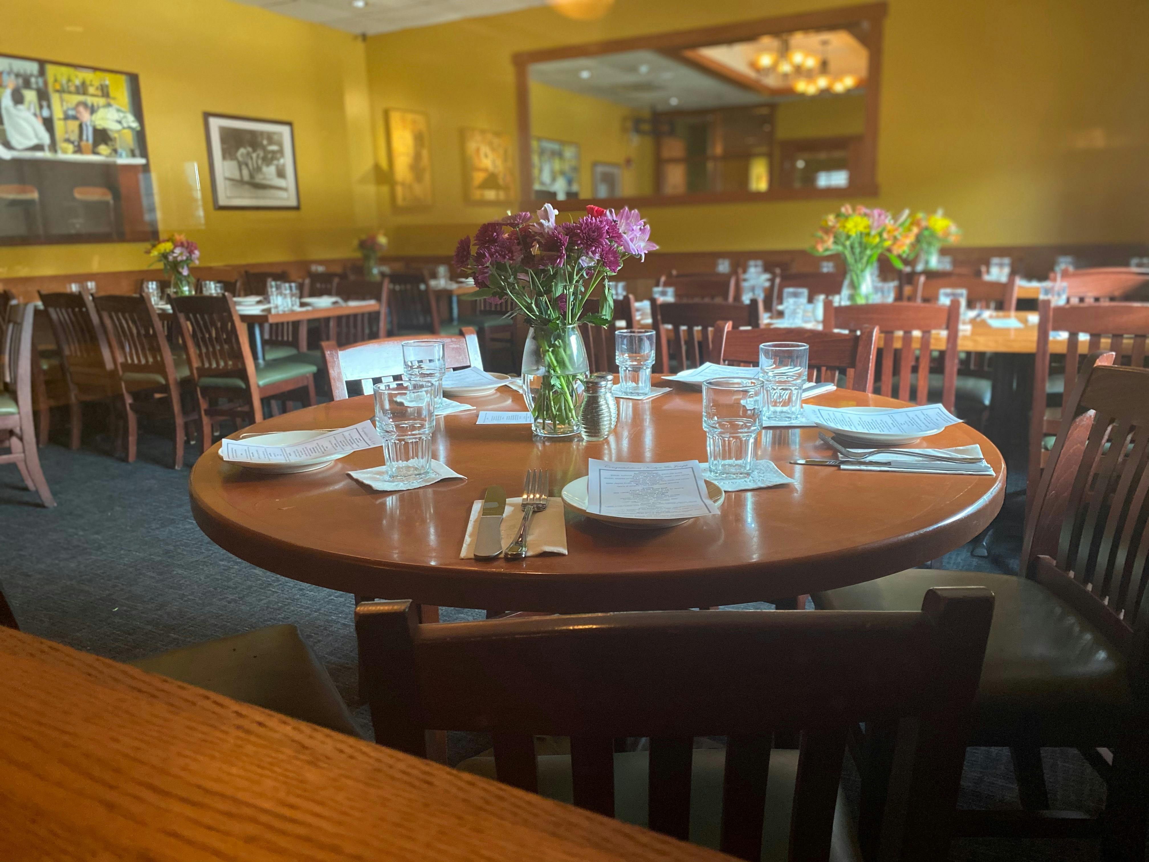 Oak Room, Restaurant event space at McKenzie Brew House