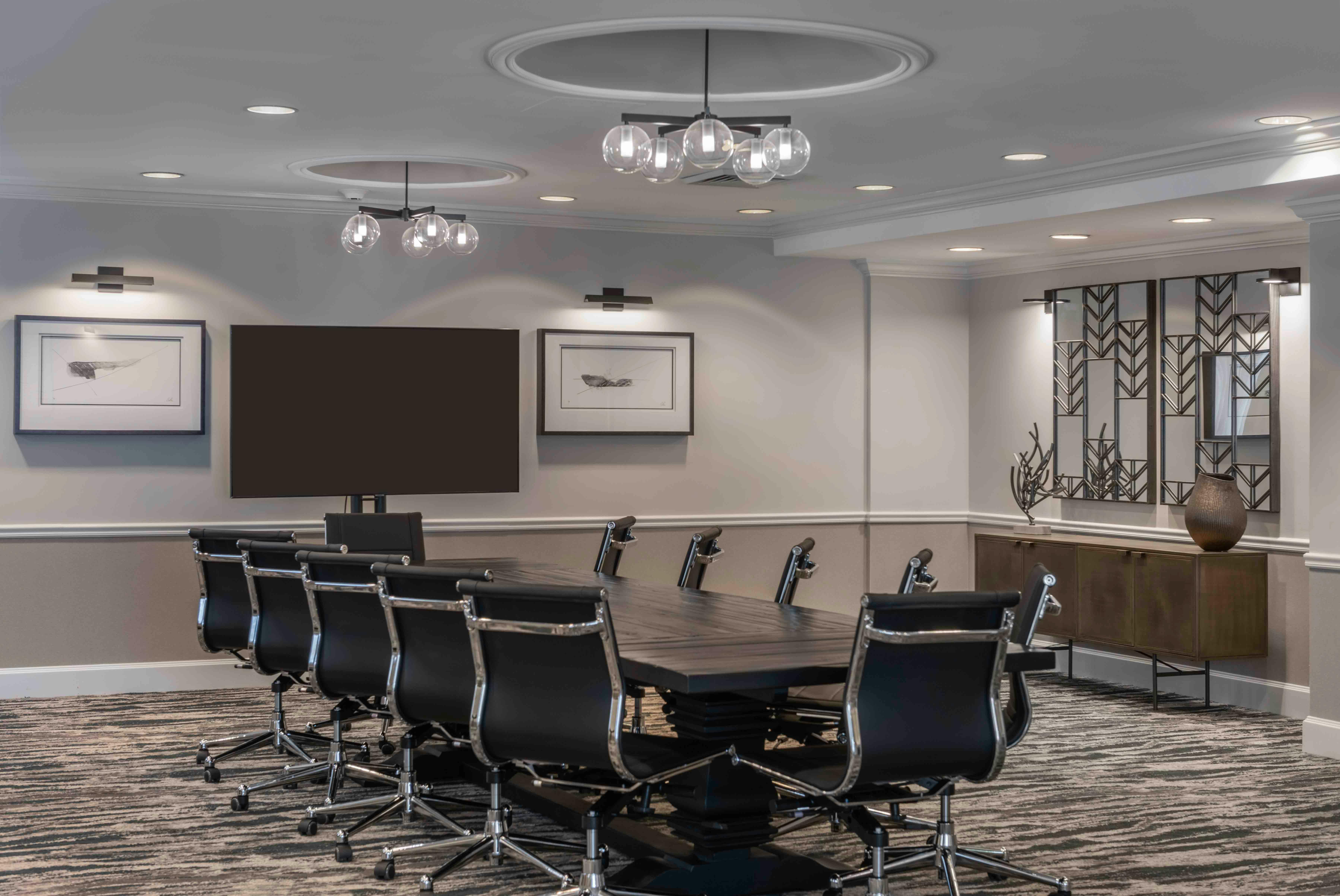 Featured photo from Gorges Room