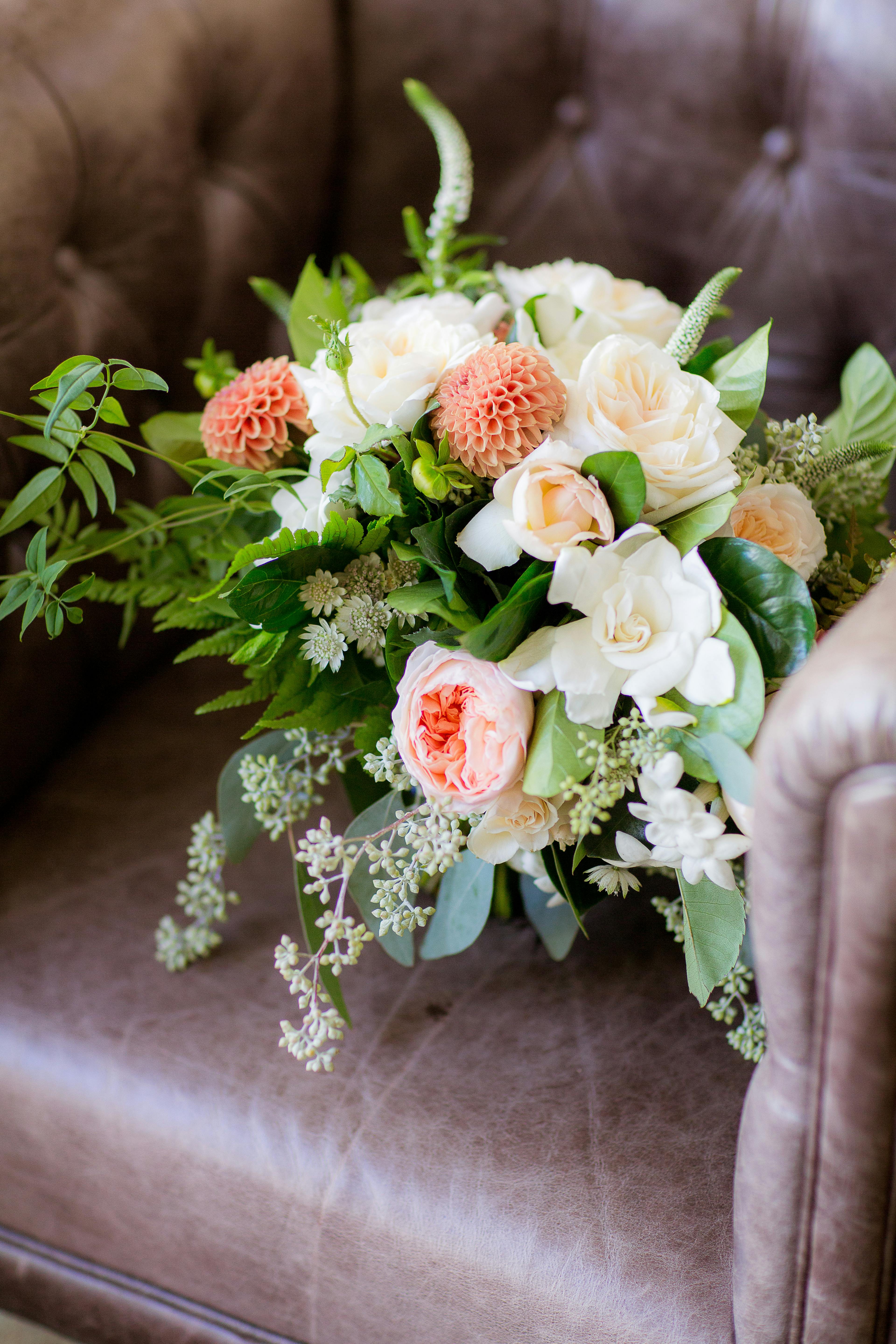Wedding Bouquet Ideas posted by The Youngrens