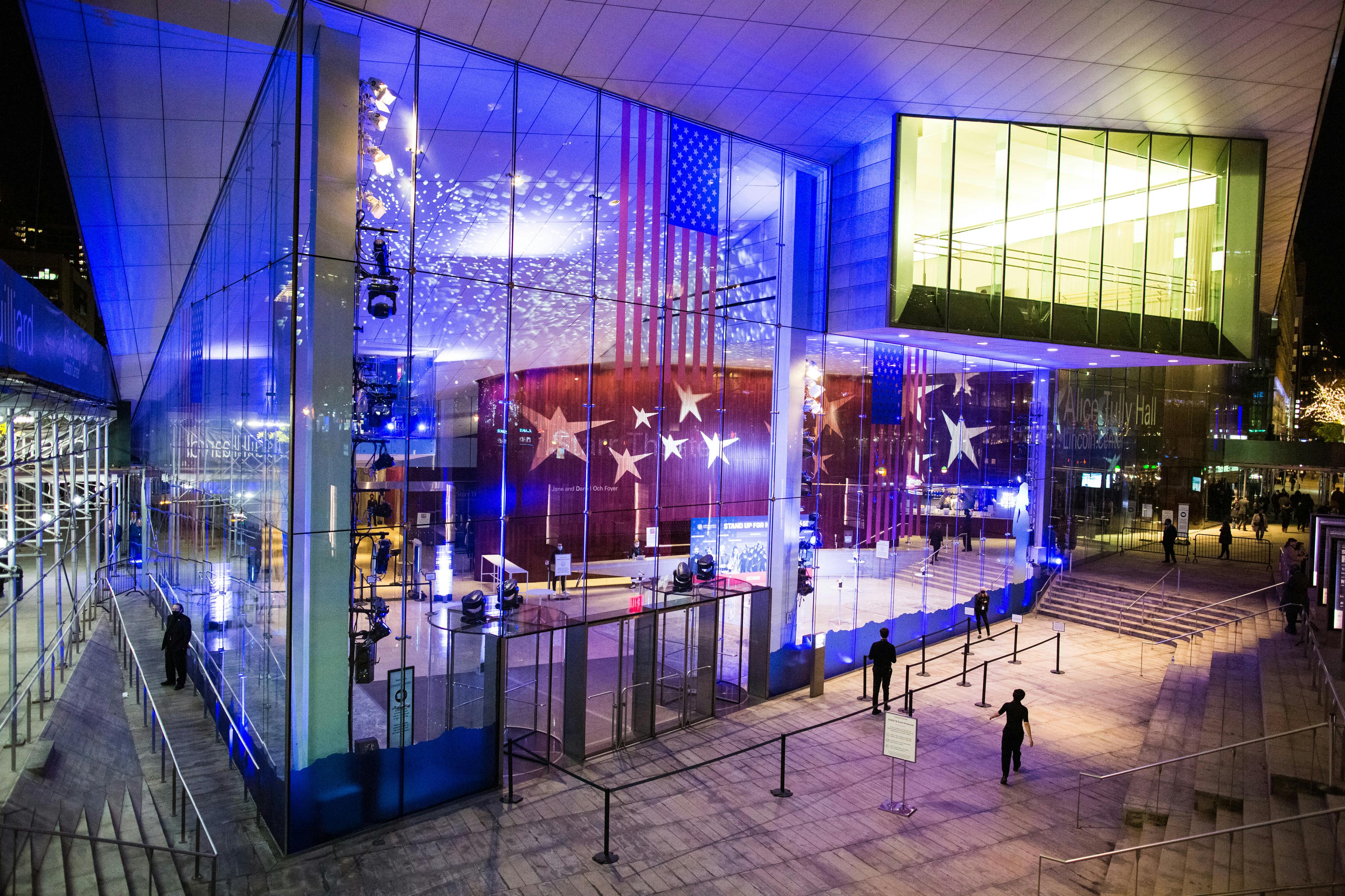Fundraiser Stage Design Ideas posted by Lincoln Center for the Performing Arts
