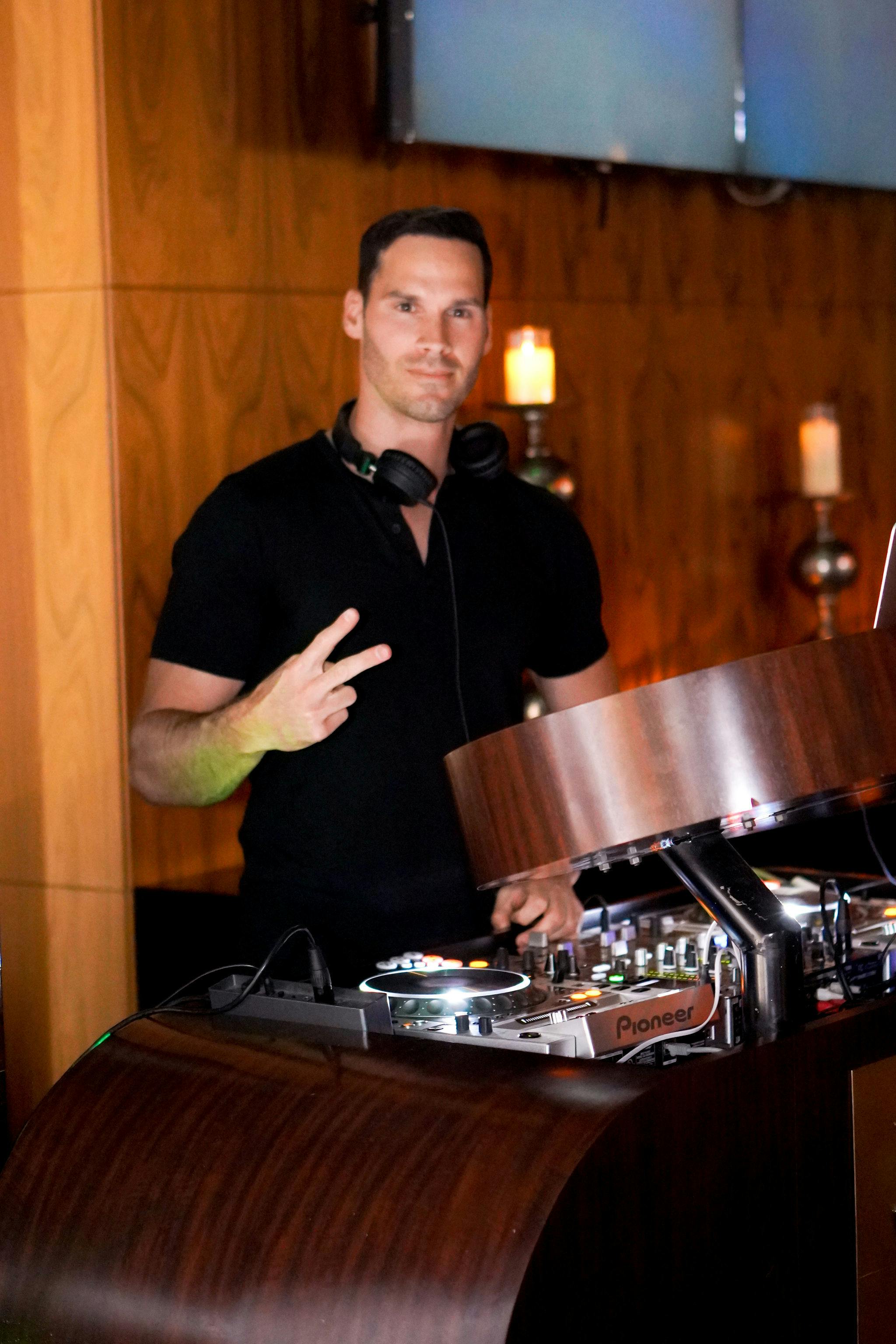 Corporate Event Entertainment Ideas posted by Ascent Lounge