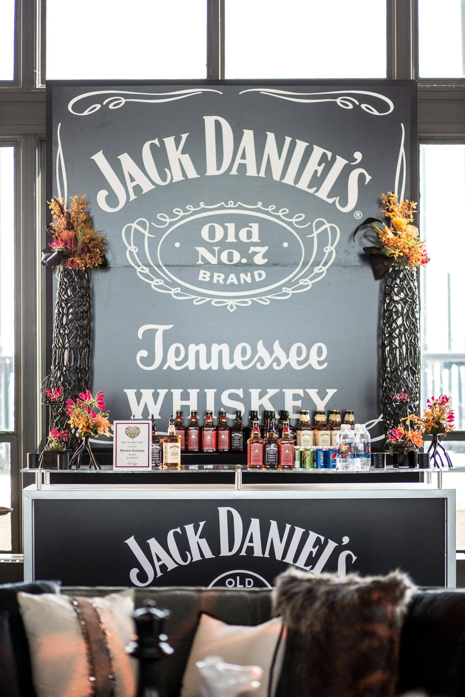 Fundraiser Event Signage & Branding Ideas PartySlate