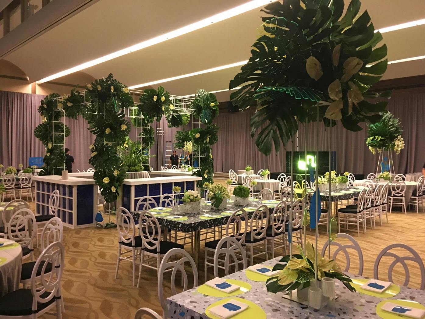 Wedding Centerpiece Ideas posted by Things and Occasions