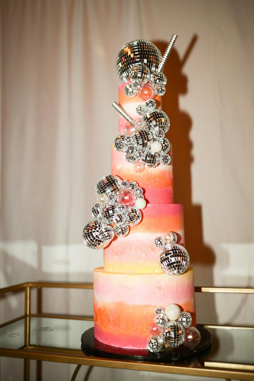 Birthday Cake Ideas posted by RosesRntRed Modern Events
