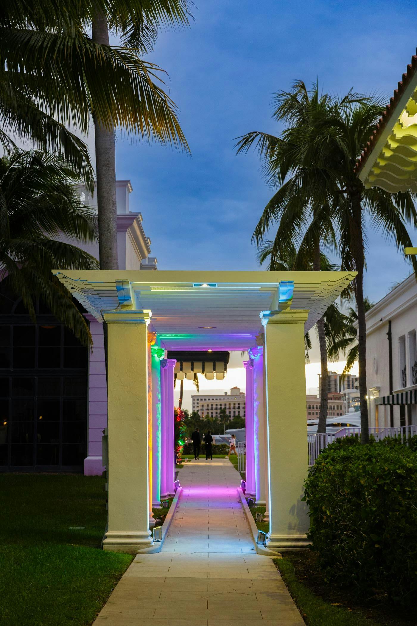 A Modern Tropical 40th Birthday Party in Downtown Miami - Love