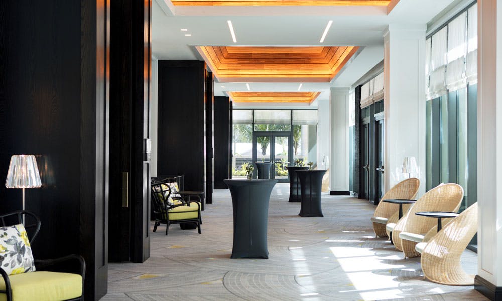 Featured photo from Aurea Foyer