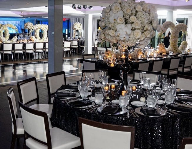 Wedding Centerpiece Ideas posted by Debbie Hart Celebrations