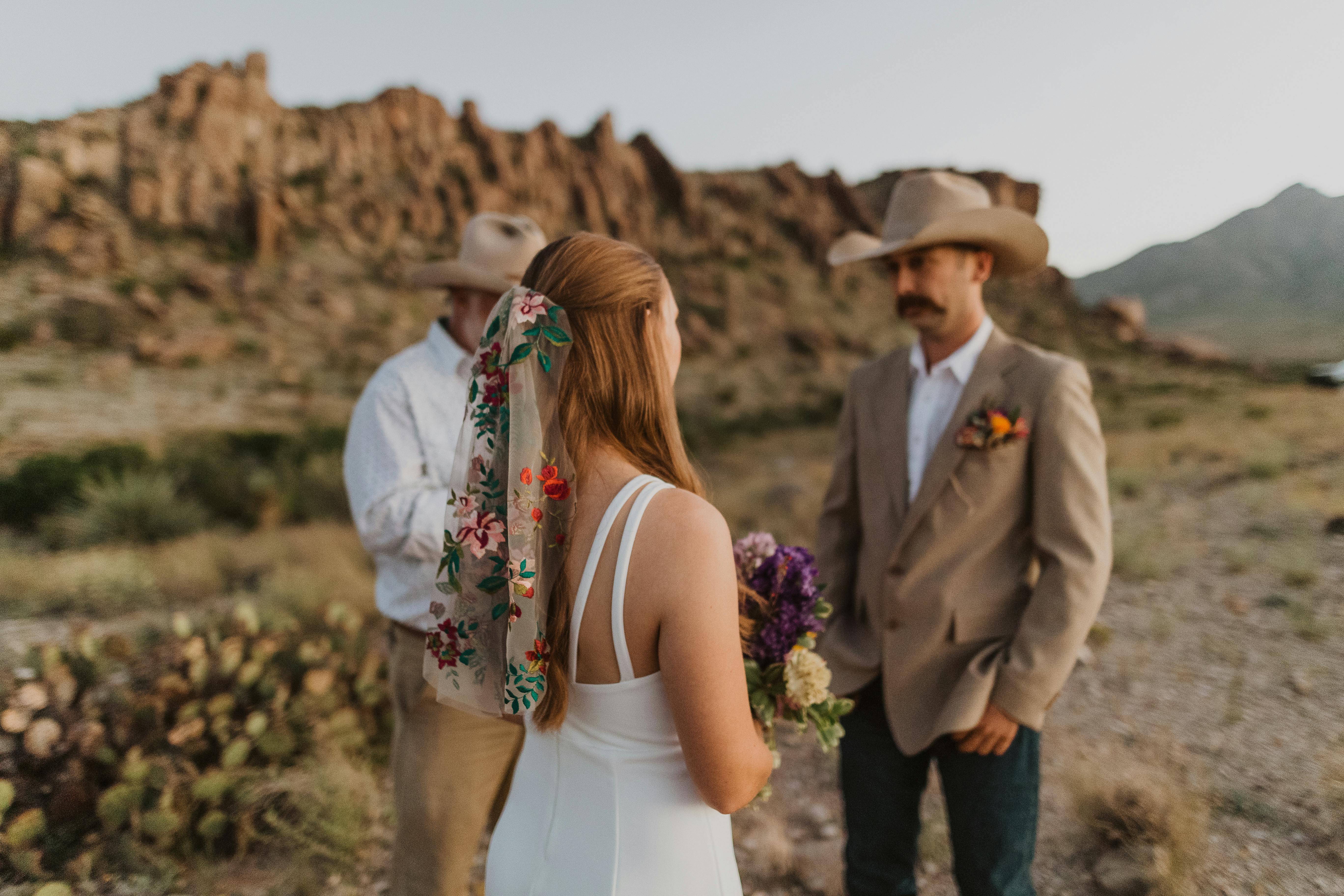 Maternity Session : Big Bend National Park - The Roaming Coyote - West  Texas Photographer