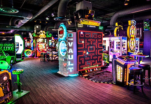 Lucky Strike Downtown Chicago Lucky Strike Downtown Chicago PartySlate