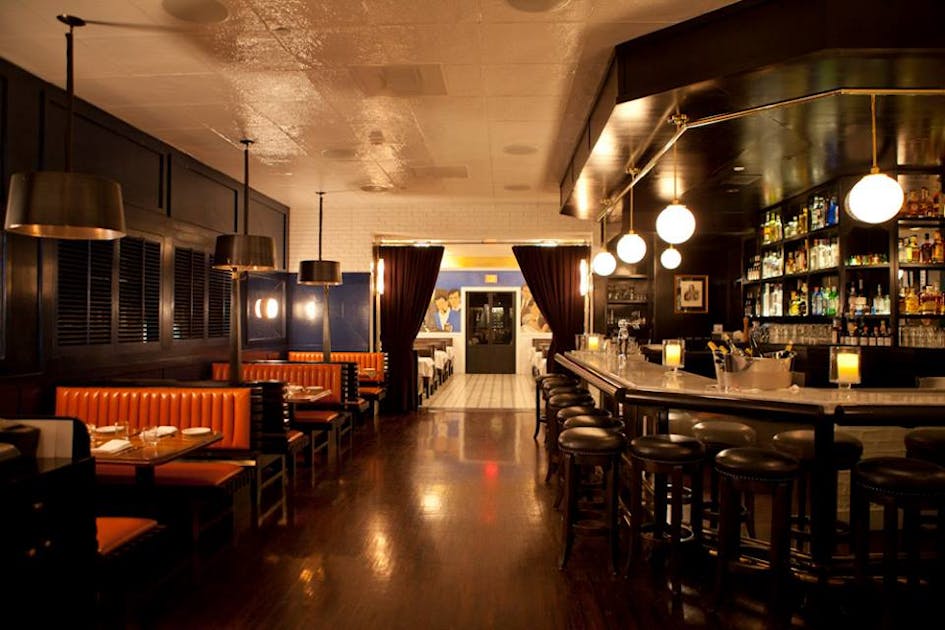 Caulfield's Bar & Dining Room Beverly Hills Ca