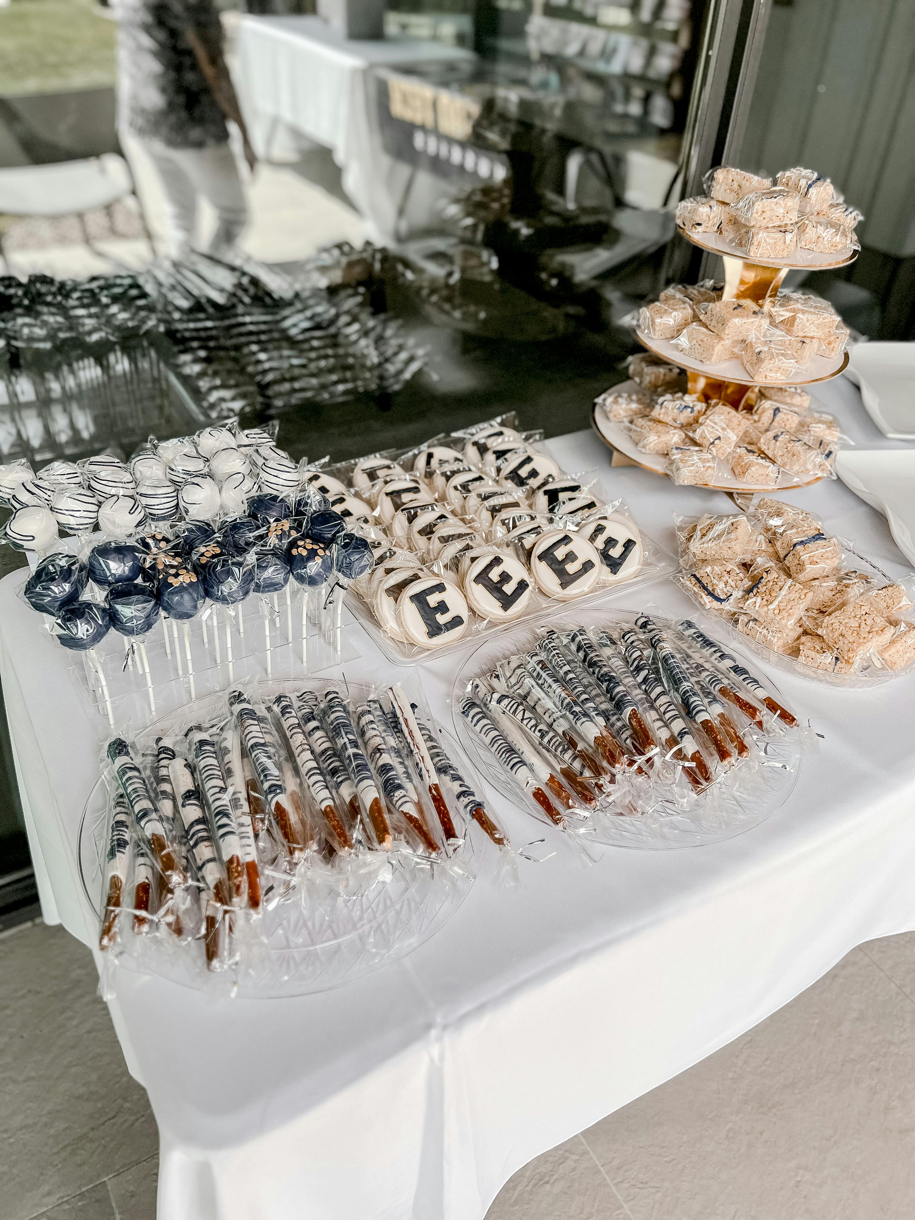 Featured photo from Dessert Tables