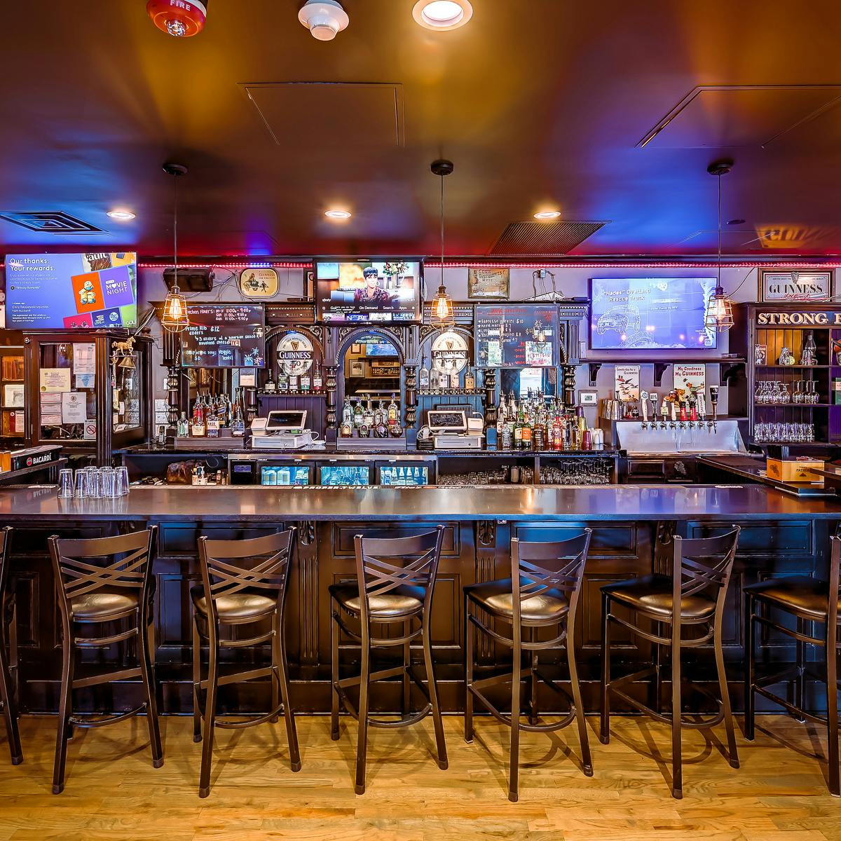 HMD Bar and Grill Chicago Ridge Venue All Events 68 photos on PartySlate