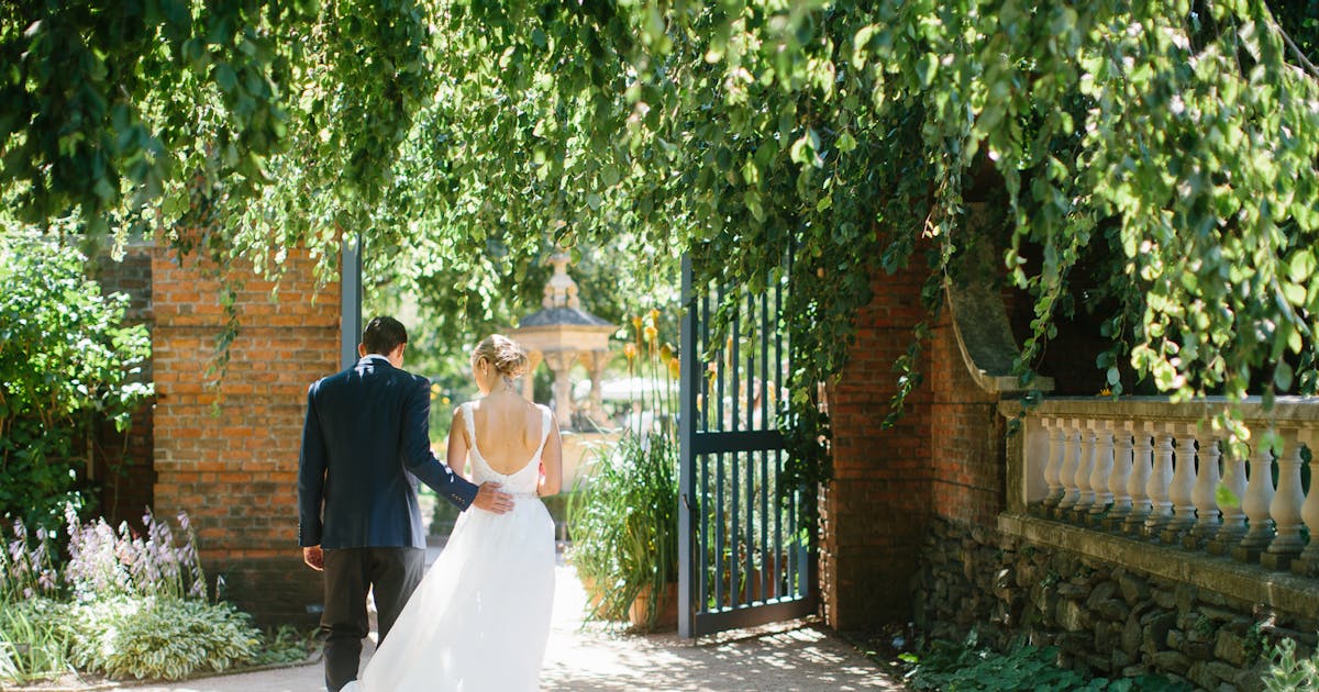 Chicago Botanic Garden Charming Summer Wedding PartySlate Chicago Botanic Garden Charming Summer Wedding PartySlate